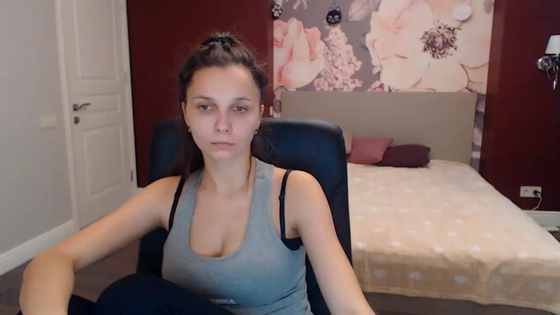 Gallery image thumbnail from Karina_Mils's myfreecams stream on, 12/30/2022, 09:02 image 19 of 20