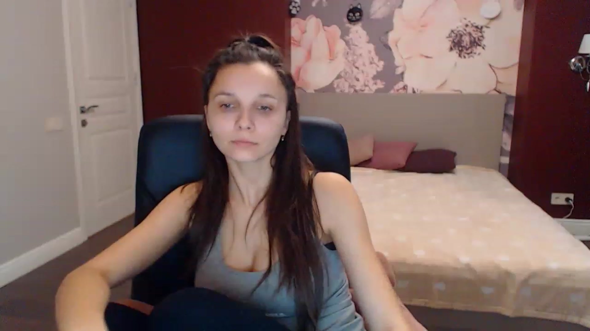 Gallery image thumbnail from Karina_Mils's myfreecams stream on, 12/30/2022, 09:02 image 2 of 20