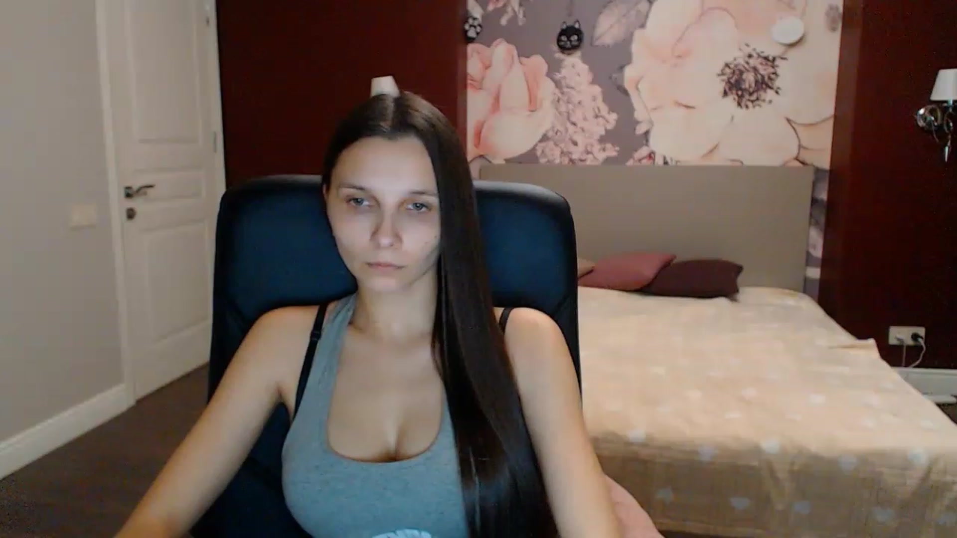 Gallery image thumbnail from Karina_Mils's myfreecams stream on, 12/30/2022, 14:12 image 19 of 20