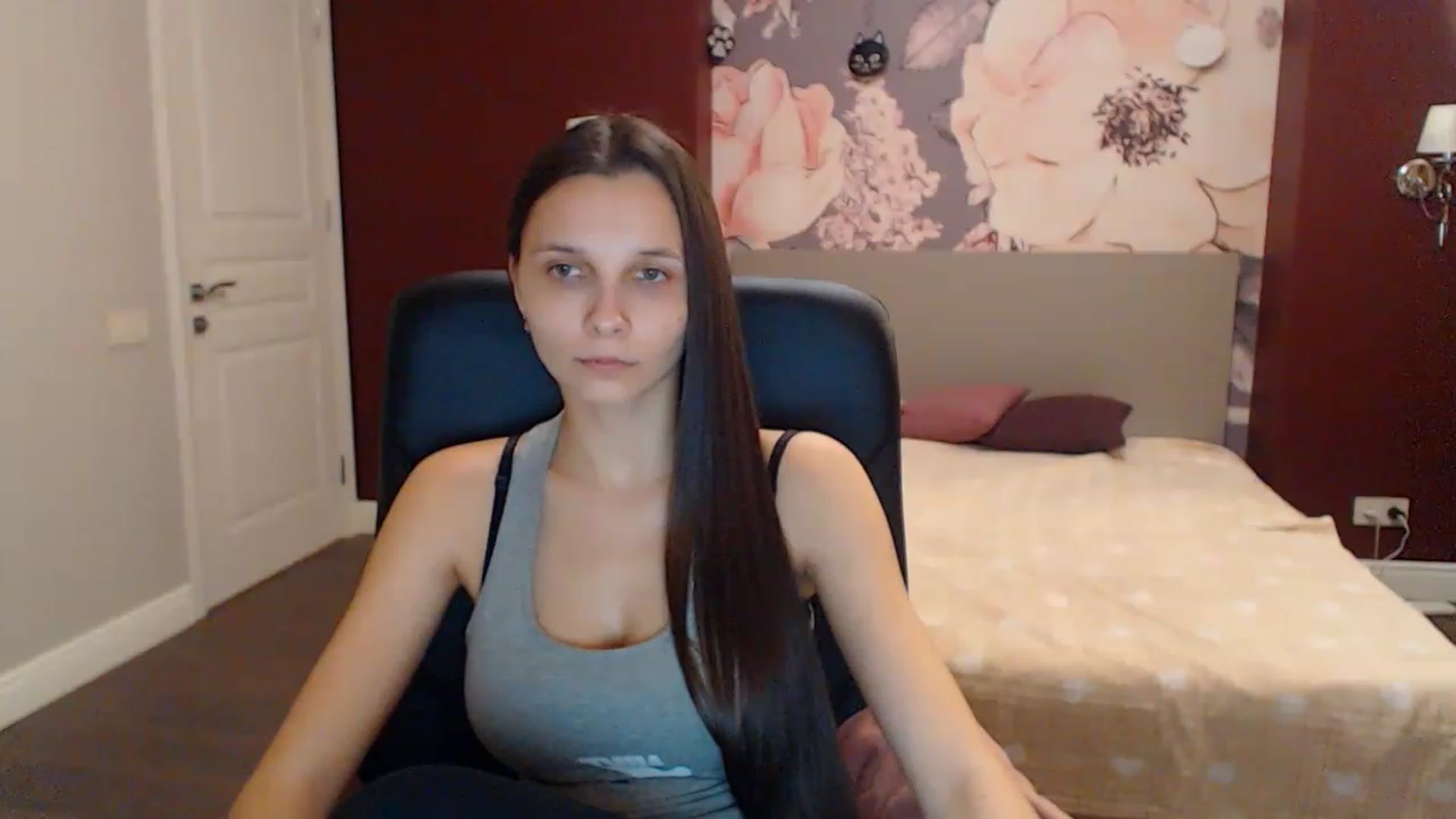 Gallery image thumbnail from Karina_Mils's myfreecams stream on, 12/30/2022, 14:12 image 3 of 20