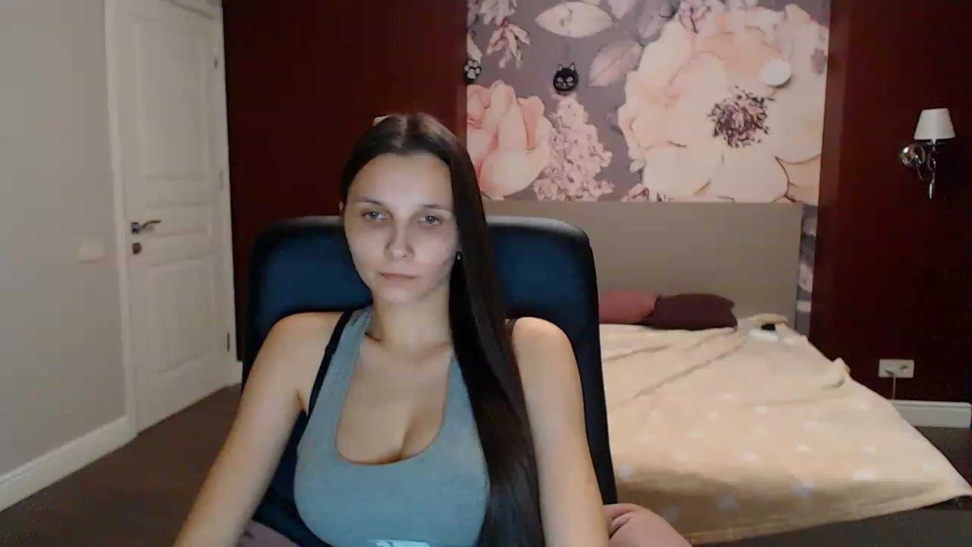 Gallery image thumbnail from Karina_Mils's myfreecams stream on, 12/30/2022, 18:23 image 2 of 20
