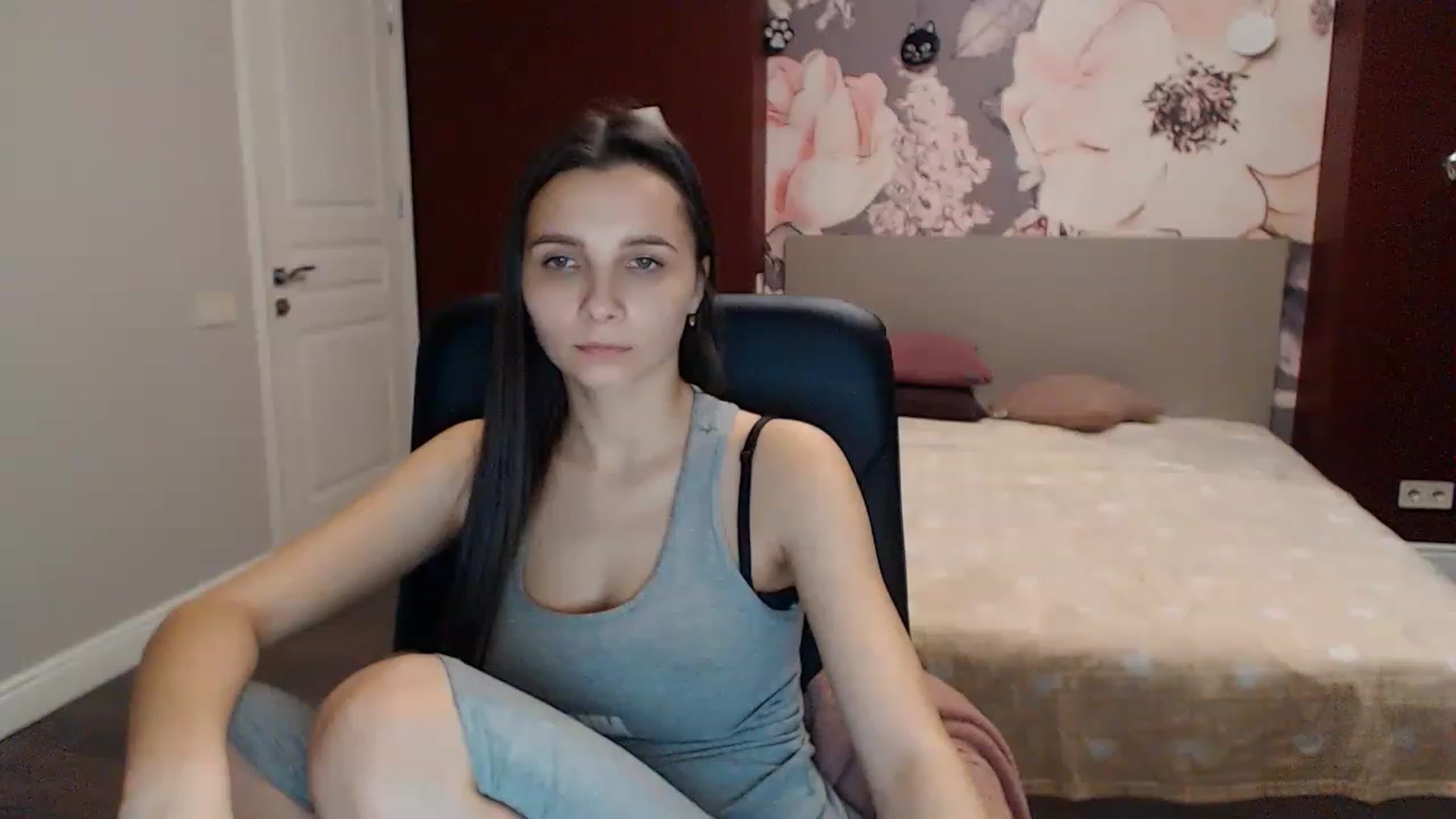 Gallery image thumbnail from Karina_Mils's myfreecams stream on, 01/09/2023, 11:14 image 11 of 20