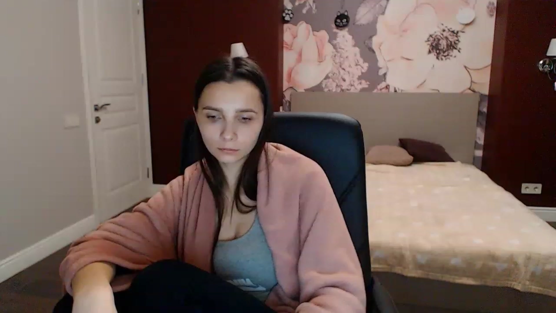 Gallery image thumbnail from Karina_Mils's myfreecams stream on, 01/12/2023, 10:41 image 11 of 20