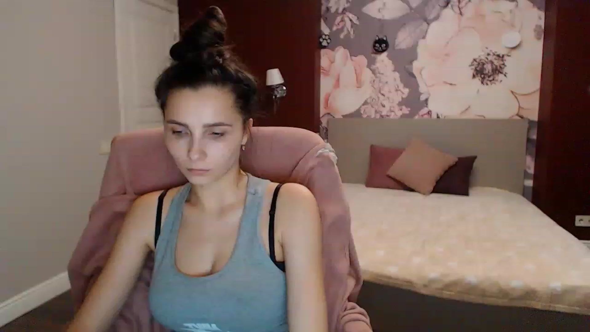 Gallery image thumbnail from Karina_Mils's myfreecams stream on, 01/15/2023, 15:48 image 17 of 20