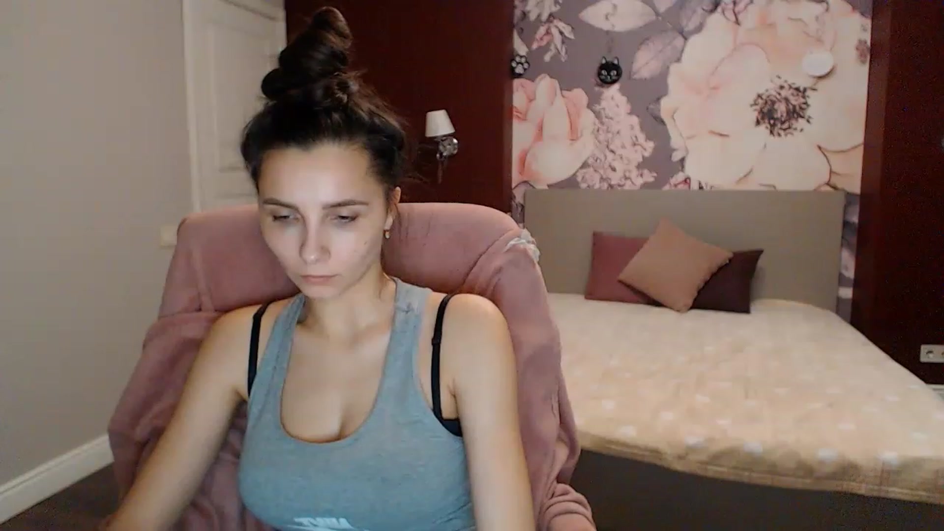 Gallery image thumbnail from Karina_Mils's myfreecams stream on, 01/15/2023, 15:48 image 16 of 20