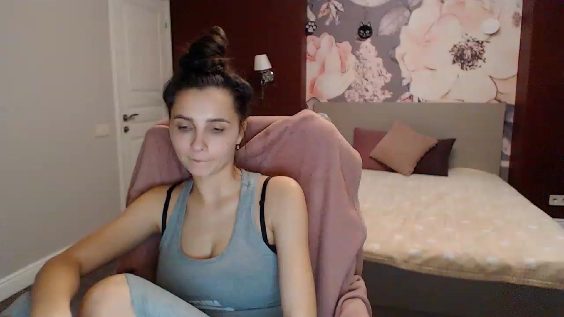 Gallery image thumbnail from Karina_Mils's myfreecams stream on, 01/15/2023, 15:48 image 11 of 20