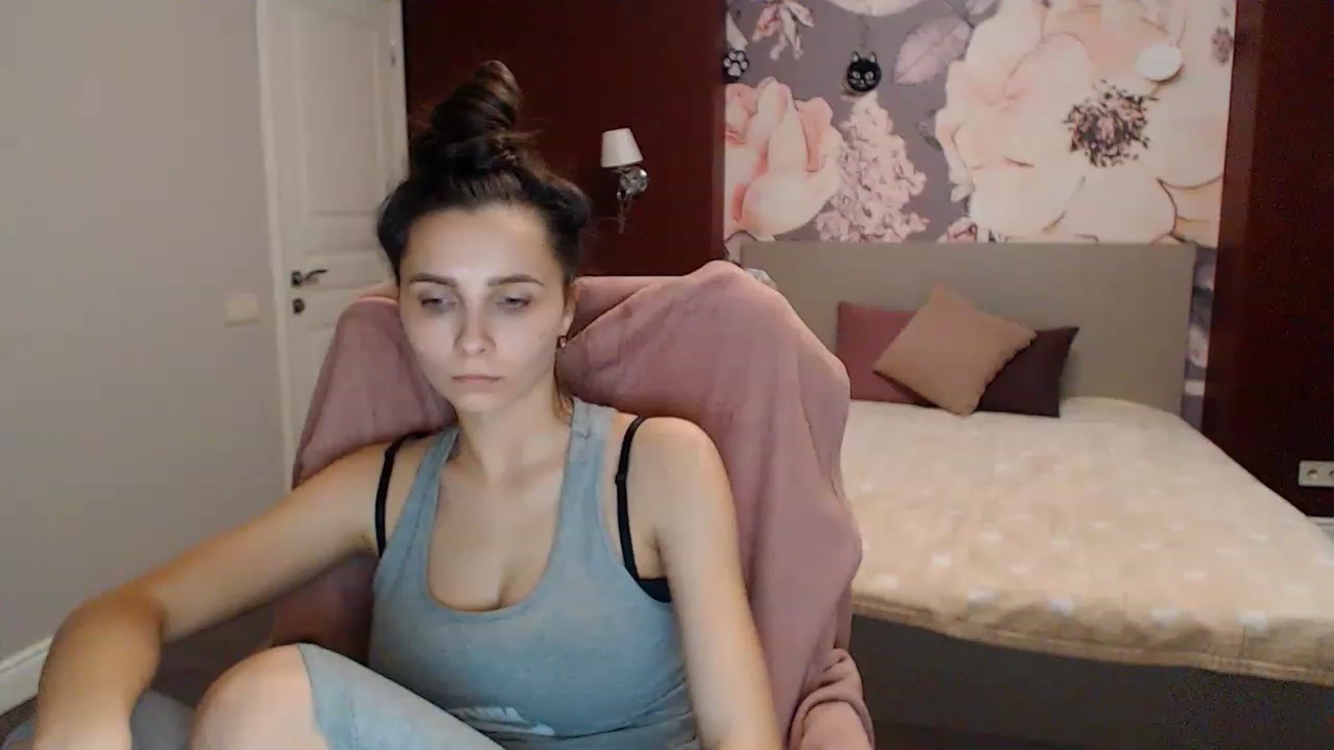 Gallery image thumbnail from Karina_Mils's myfreecams stream on, 01/15/2023, 15:48 image 6 of 20