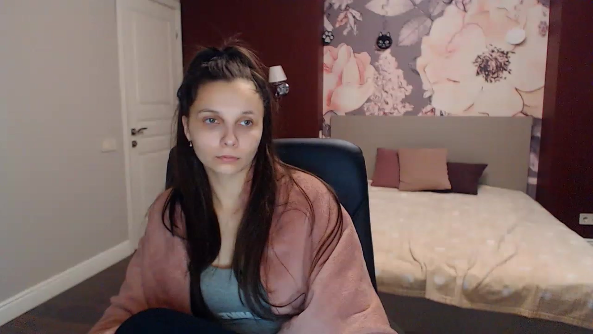 Gallery image thumbnail from Karina_Mils's myfreecams stream on, 01/16/2023, 07:48 image 20 of 20