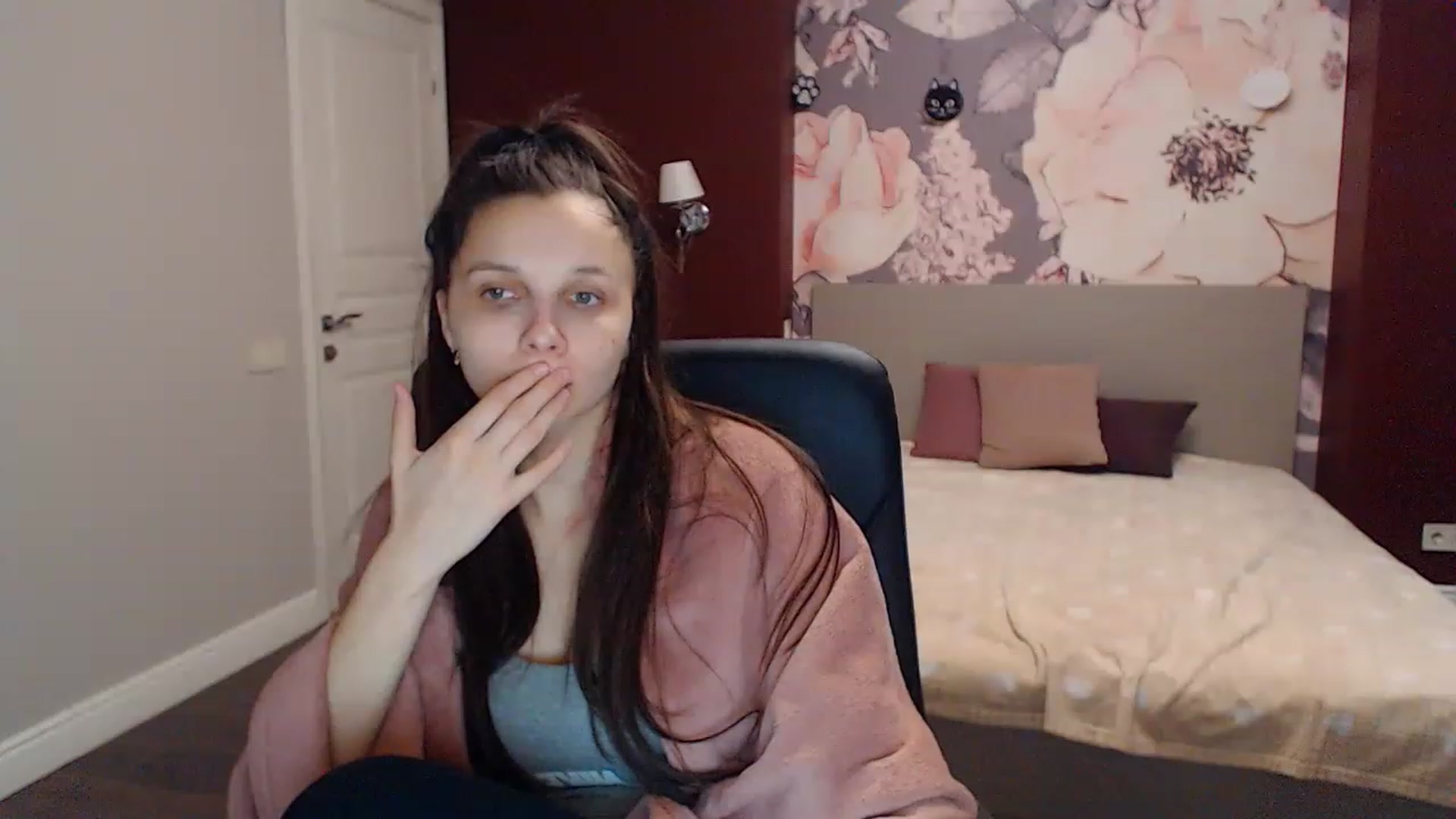 Gallery image thumbnail from Karina_Mils's myfreecams stream on, 01/16/2023, 07:48 image 19 of 20