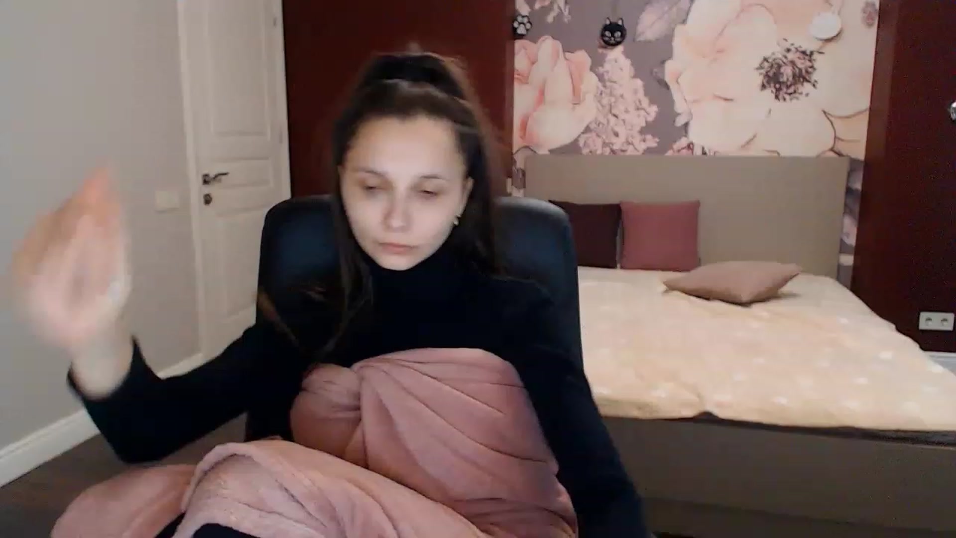 Gallery image thumbnail from Karina_Mils's myfreecams stream on, 01/18/2023, 09:13 image 11 of 20