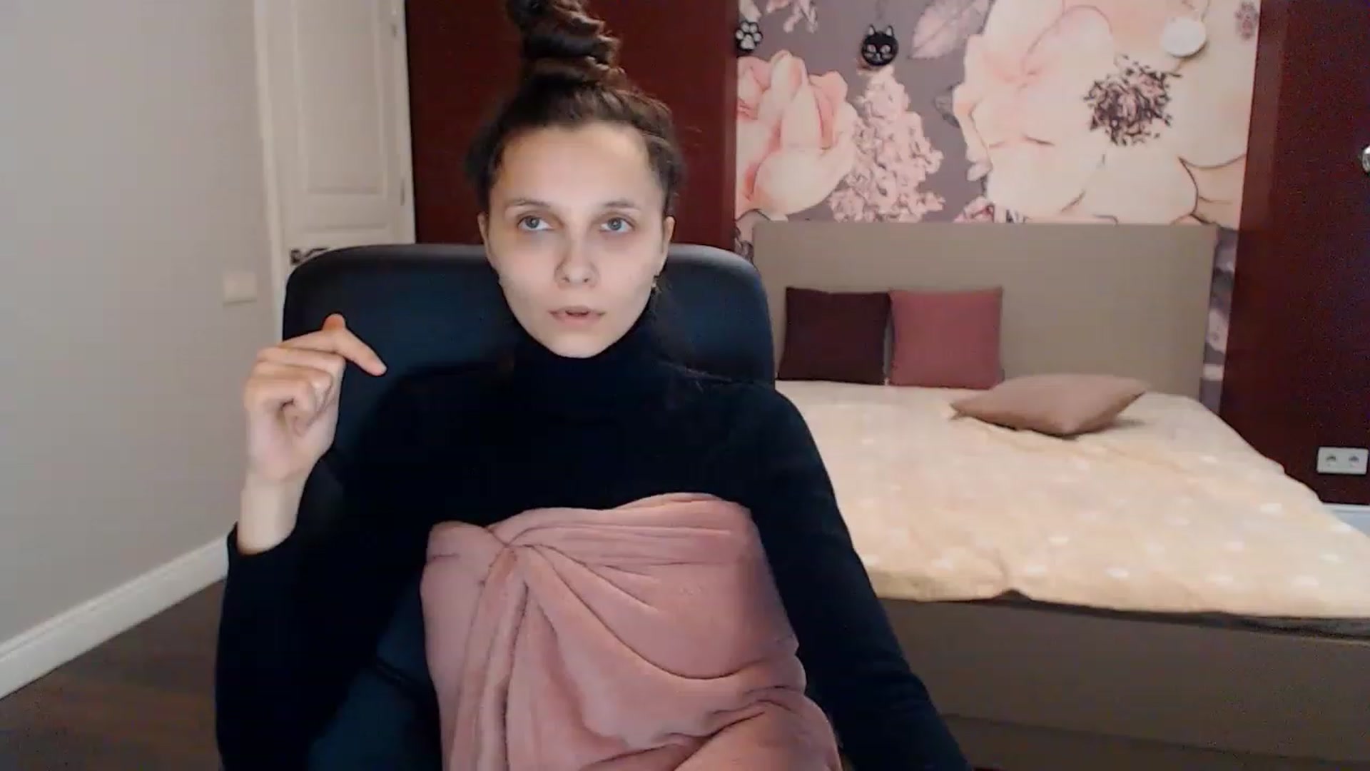 Gallery image thumbnail from Karina_Mils's myfreecams stream on, 01/18/2023, 09:13 image 20 of 20