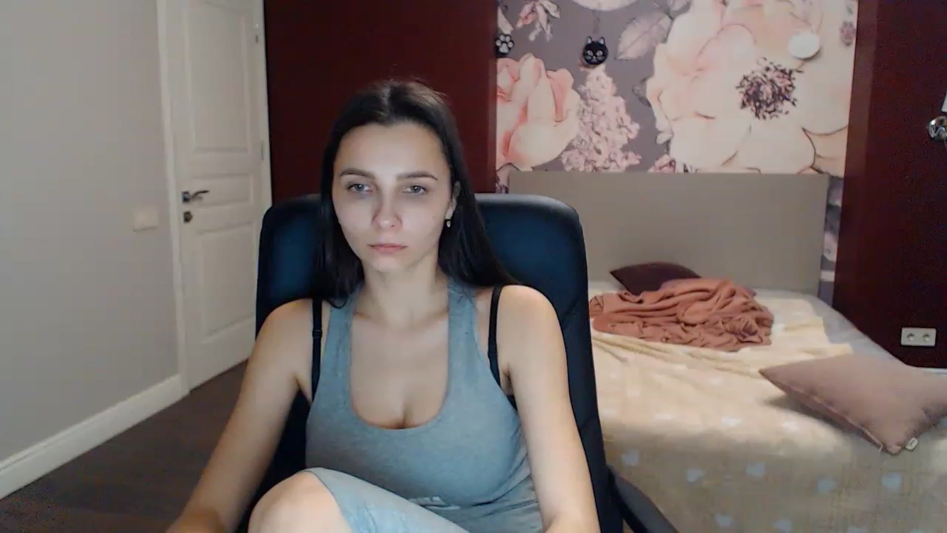Gallery image thumbnail from Karina_Mils's myfreecams stream on, 01/20/2023, 13:49 image 5 of 20