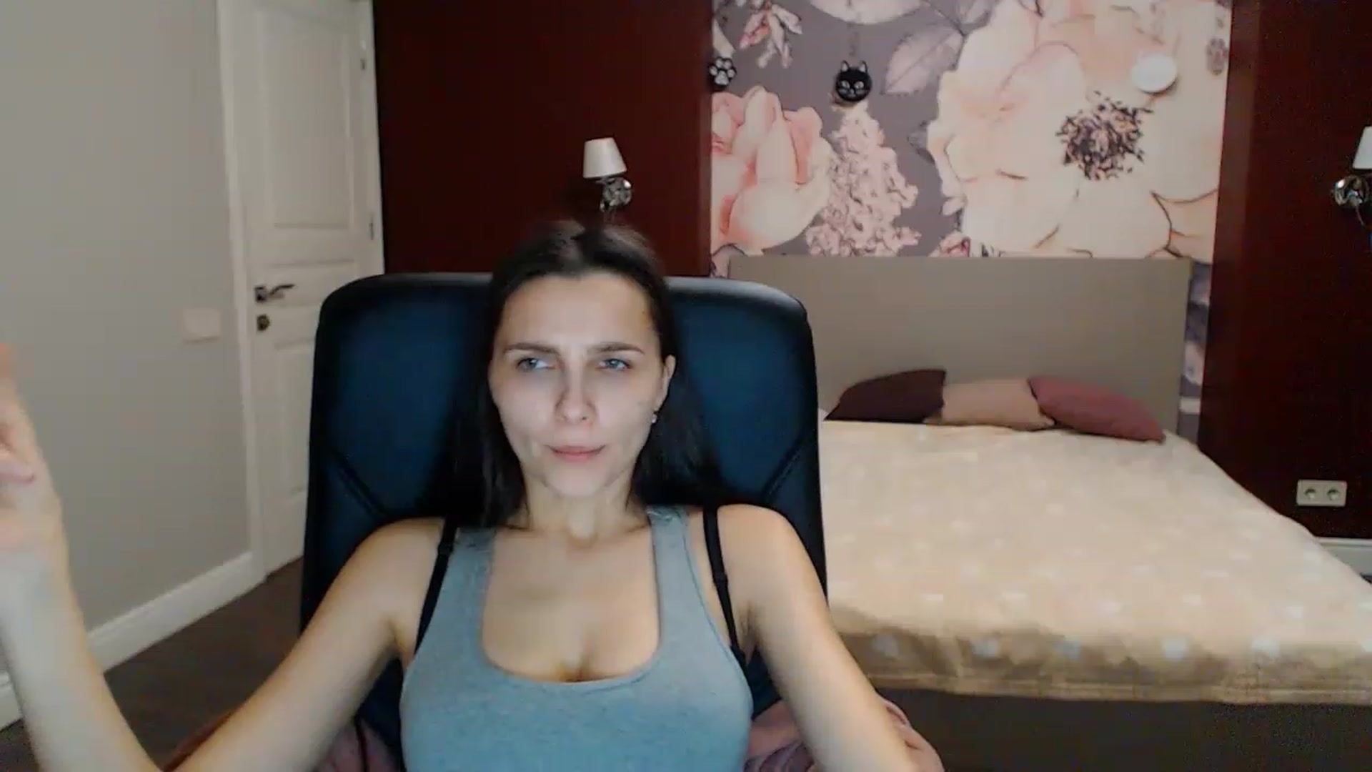 Gallery image thumbnail from Karina_Mils's myfreecams stream on, 01/21/2023, 16:10 image 20 of 20