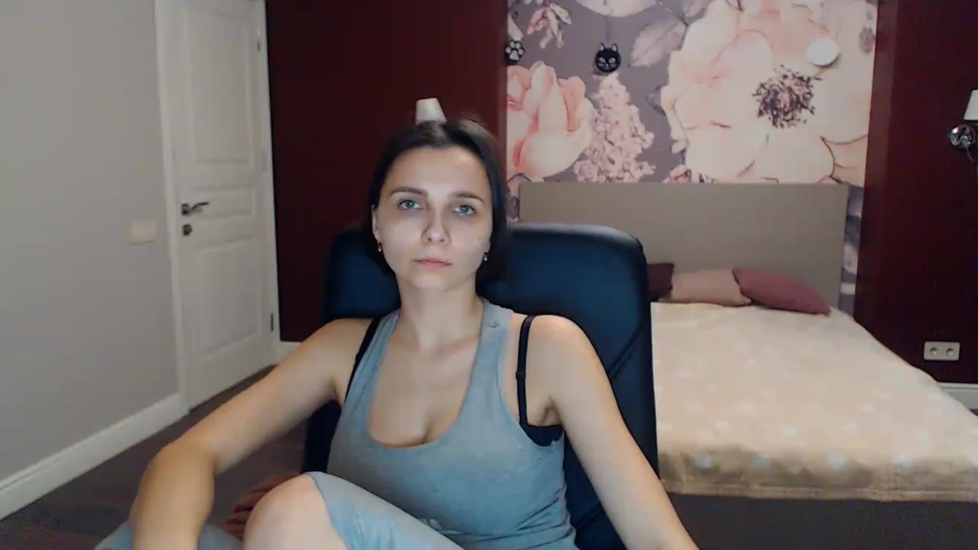 Gallery image thumbnail from Karina_Mils's myfreecams stream on, 01/21/2023, 16:54 image 3 of 20