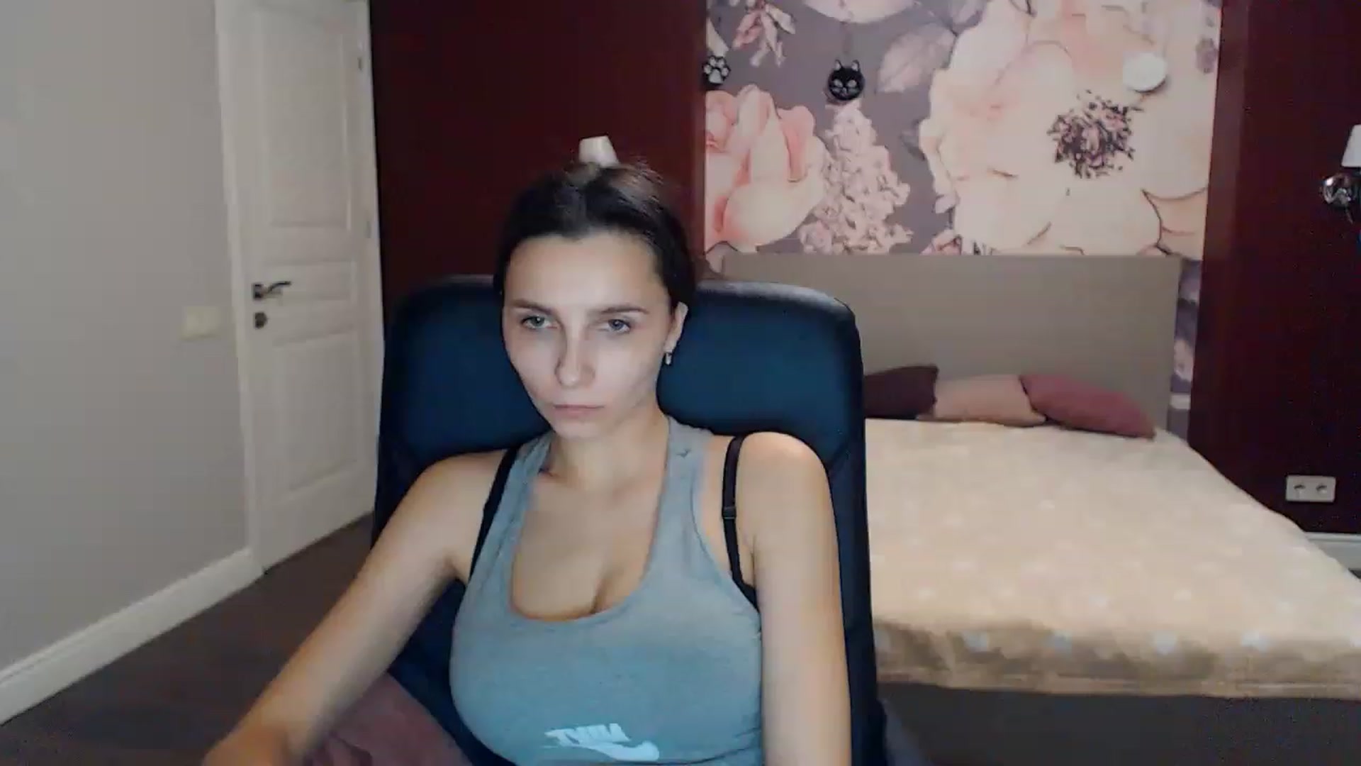 Gallery image thumbnail from Karina_Mils's myfreecams stream on, 01/21/2023, 16:54 image 8 of 20
