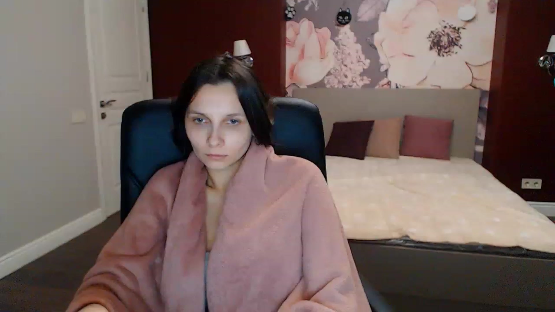 Gallery image thumbnail from Karina_Mils's myfreecams stream on, 01/22/2023, 13:59 image 19 of 20