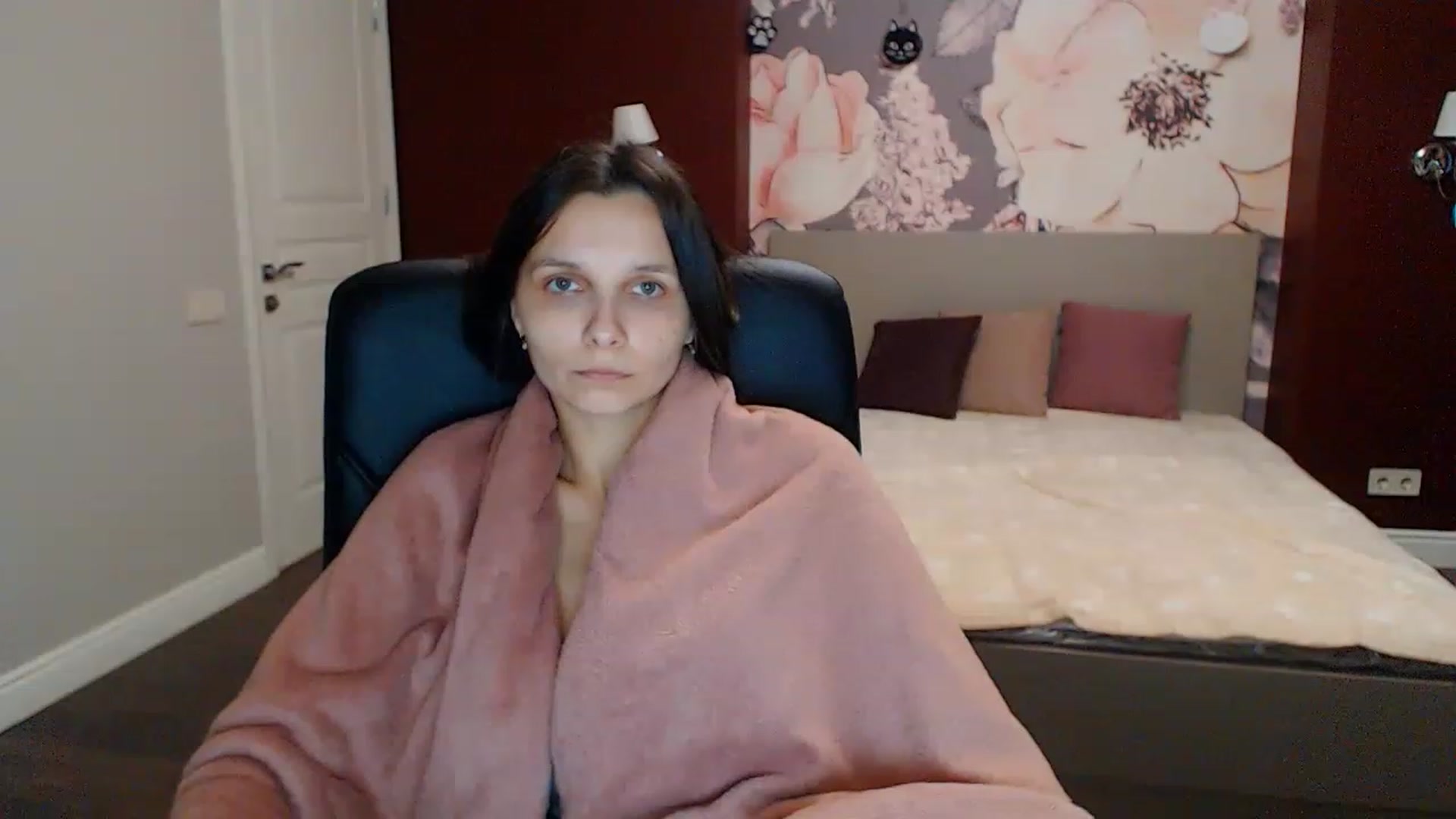Gallery image thumbnail from Karina_Mils's myfreecams stream on, 01/22/2023, 13:59 image 11 of 20
