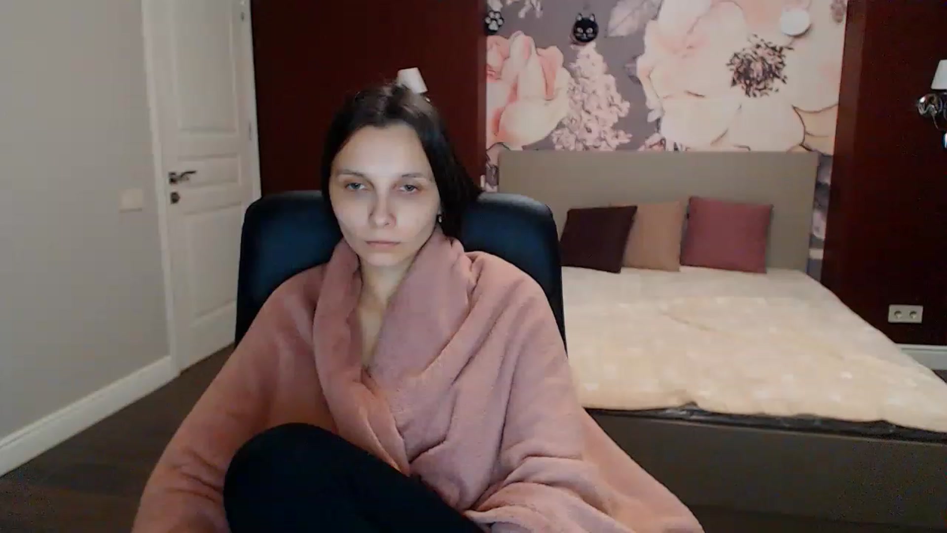 Gallery image thumbnail from Karina_Mils's myfreecams stream on, 01/22/2023, 13:59 image 6 of 20