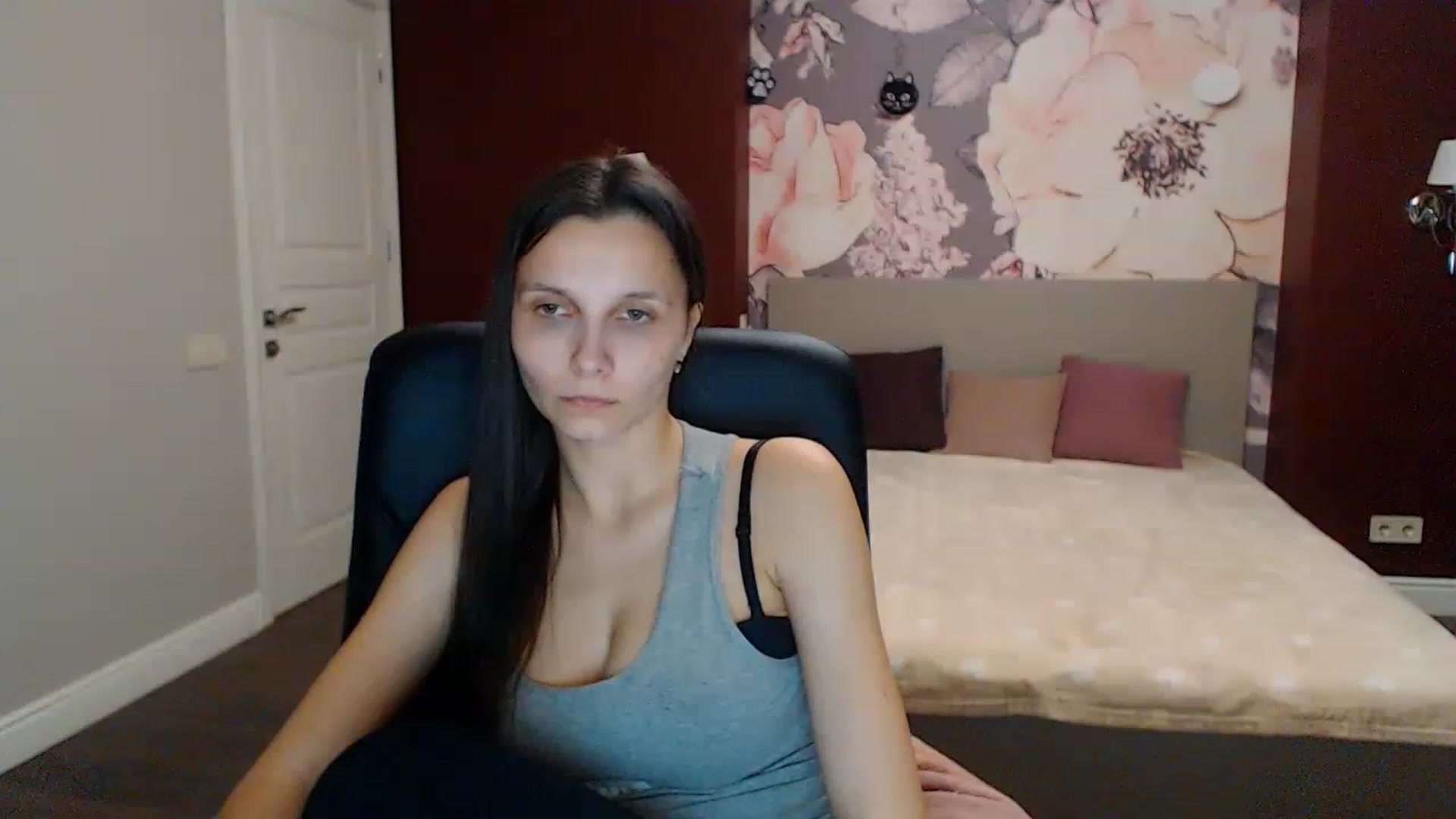 Gallery image thumbnail from Karina_Mils's myfreecams stream on, 01/22/2023, 17:59 image 19 of 20