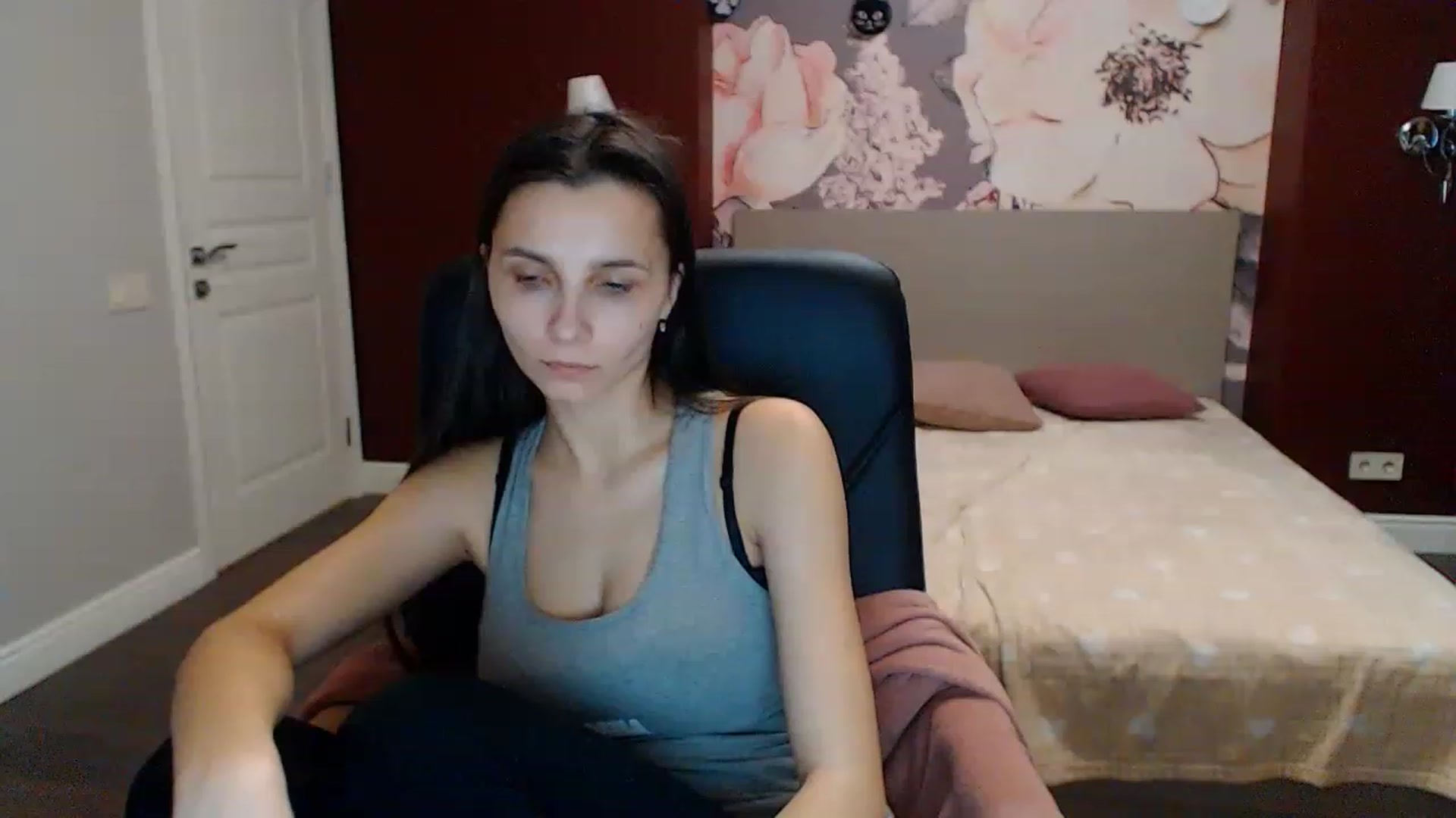 Gallery image thumbnail from Karina_Mils's myfreecams stream on, 01/25/2023, 11:39 image 1 of 20