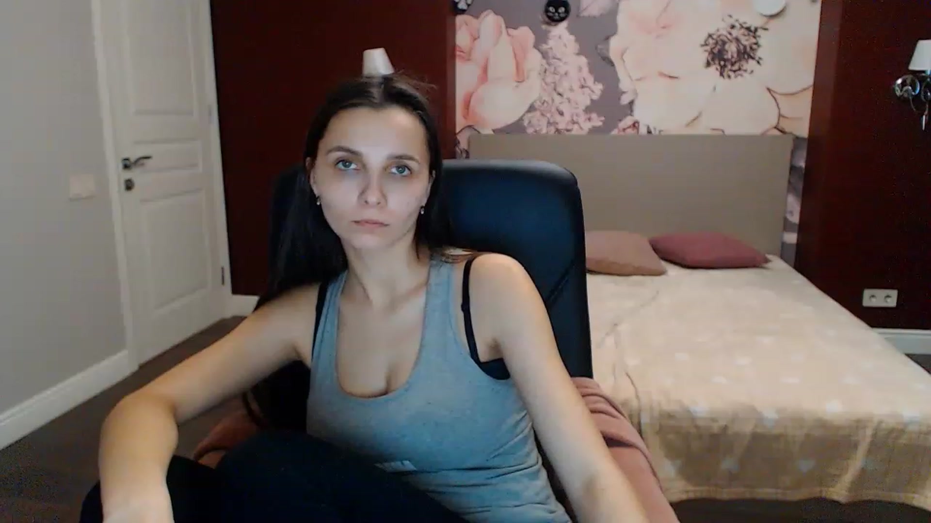 Gallery image thumbnail from Karina_Mils's myfreecams stream on, 01/25/2023, 11:39 image 3 of 20