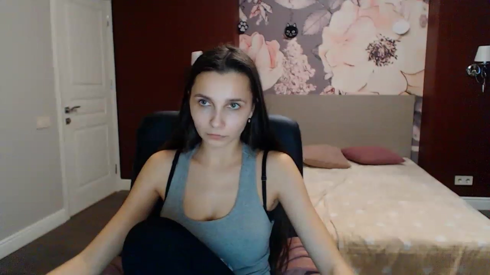 Gallery image thumbnail from Karina_Mils's myfreecams stream on, 01/25/2023, 11:39 image 18 of 20