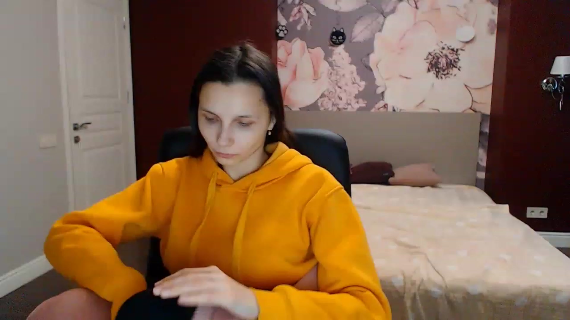Gallery image thumbnail from Karina_Mils's myfreecams stream on, 01/26/2023, 10:49 image 4 of 20