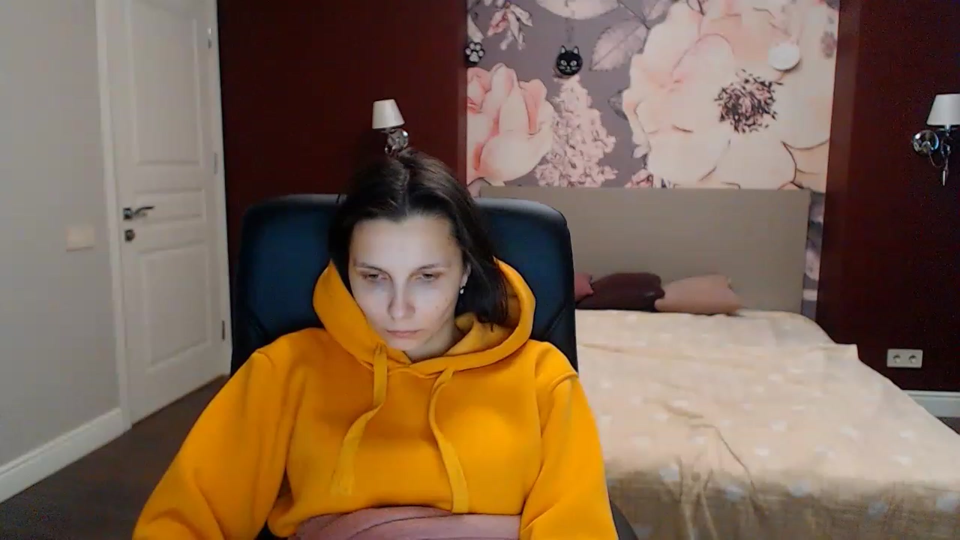 Gallery image thumbnail from Karina_Mils's myfreecams stream on, 01/26/2023, 10:49 image 18 of 20