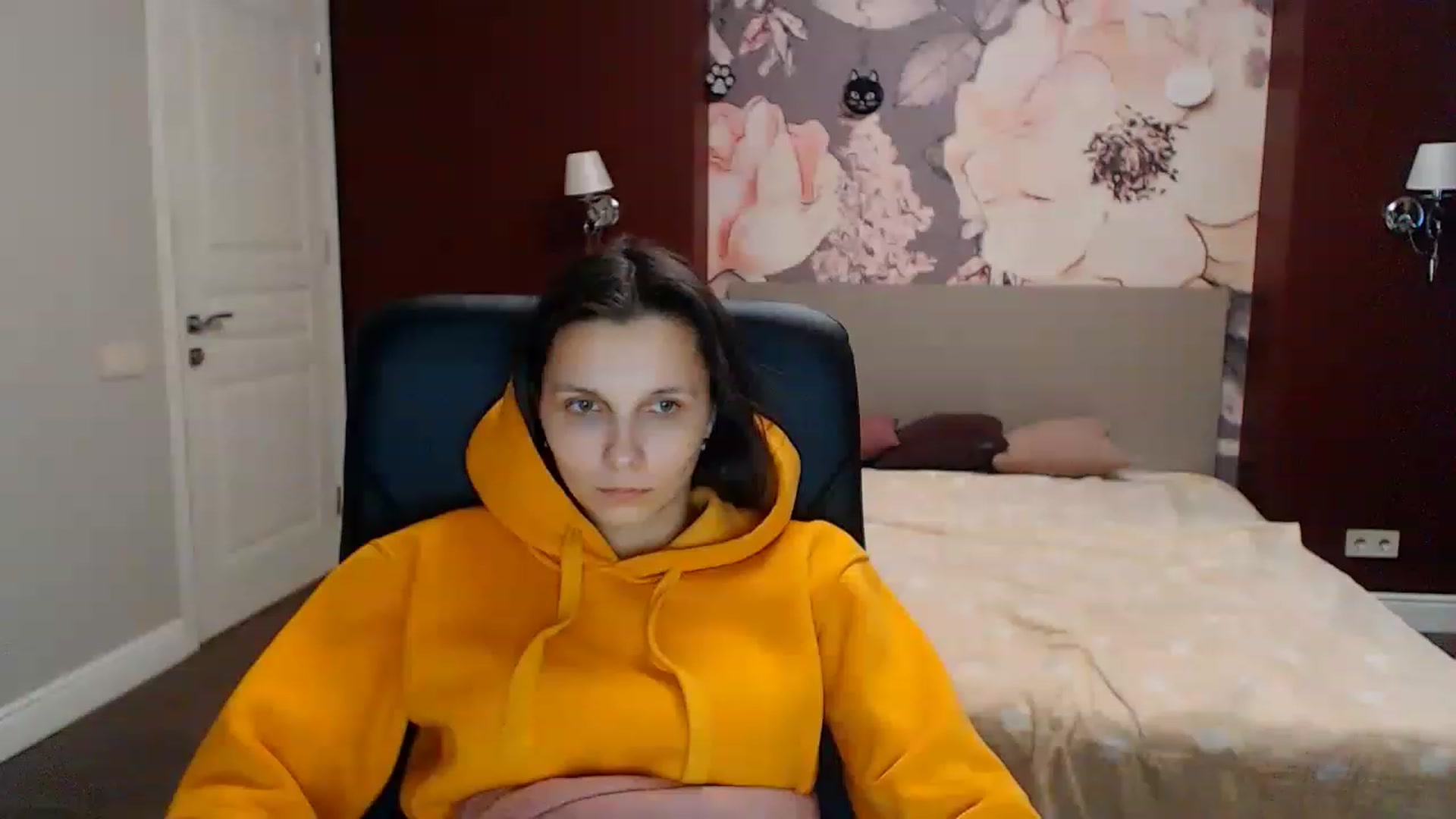 Gallery image thumbnail from Karina_Mils's myfreecams stream on, 01/26/2023, 10:49 image 19 of 20