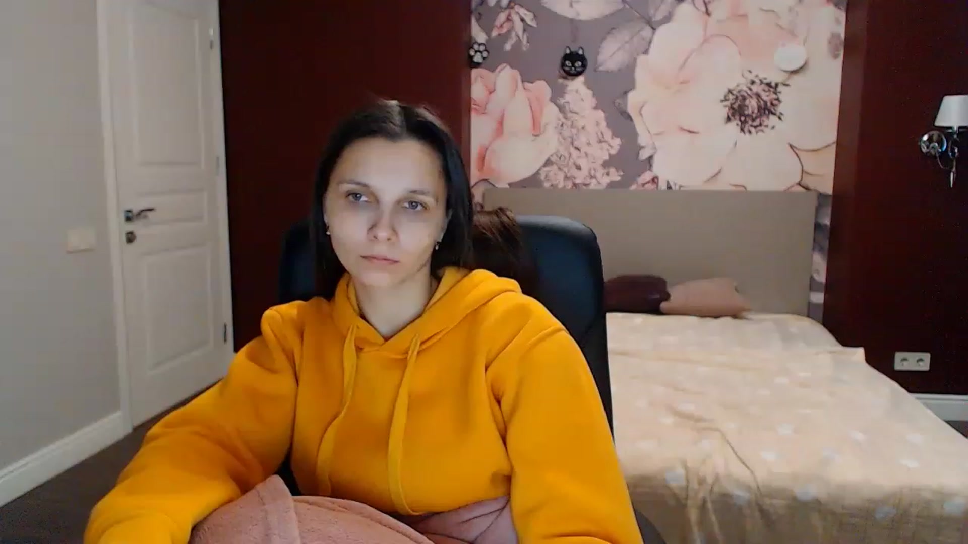 Gallery image thumbnail from Karina_Mils's myfreecams stream on, 01/26/2023, 10:49 image 6 of 20