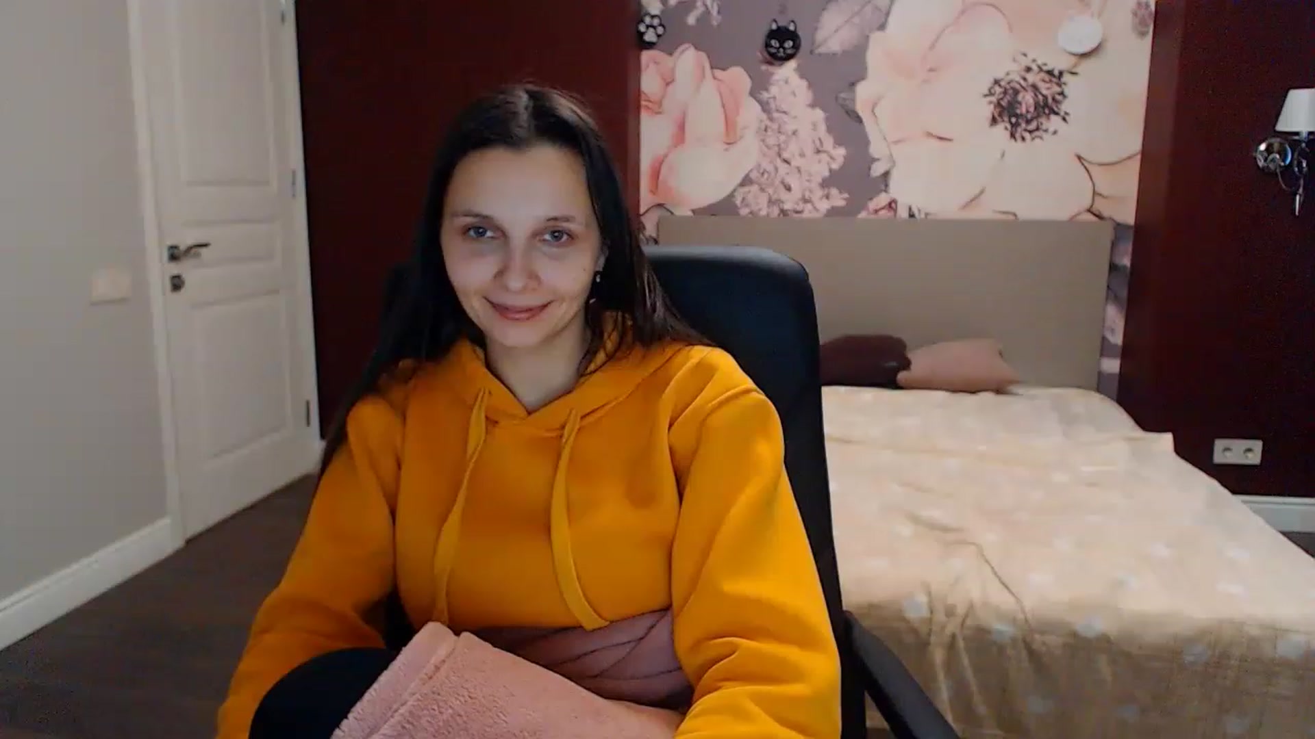 Gallery image thumbnail from Karina_Mils's myfreecams stream on, 01/26/2023, 10:49 image 2 of 20