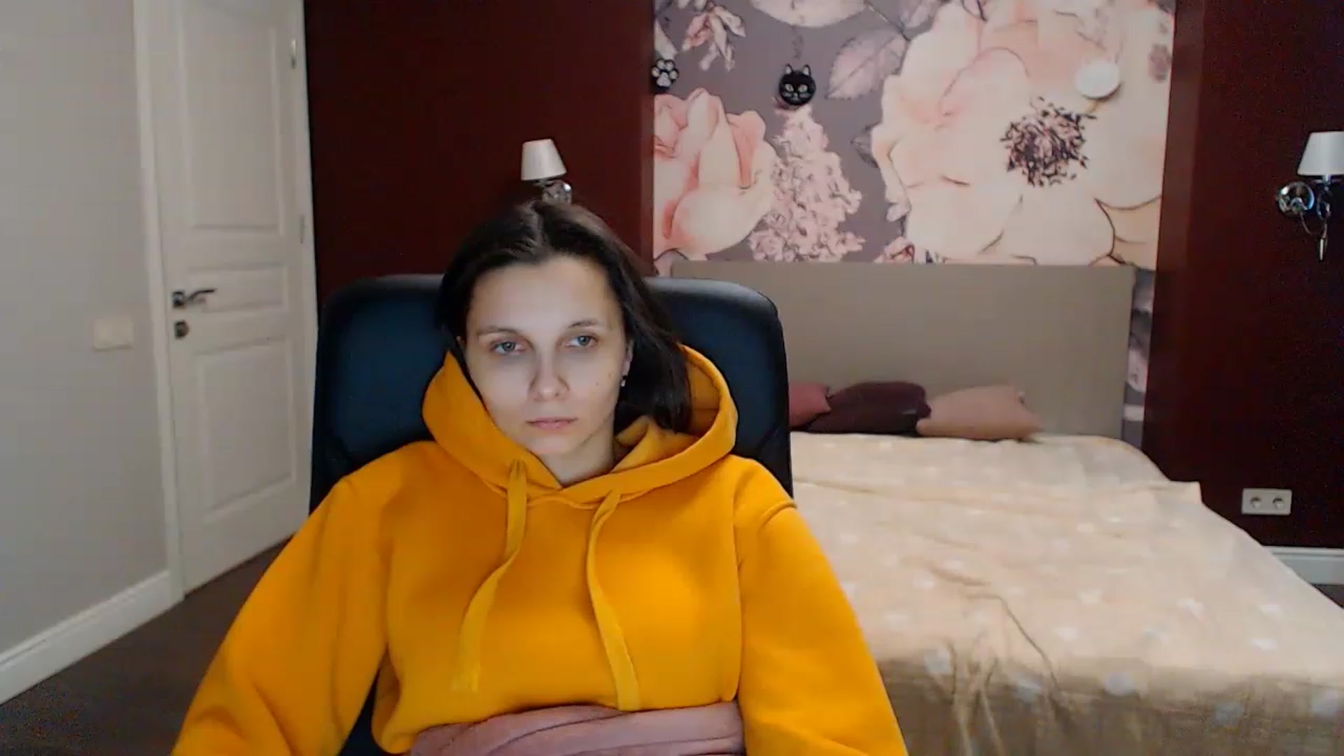 Gallery image thumbnail from Karina_Mils's myfreecams stream on, 01/26/2023, 10:49 image 17 of 20