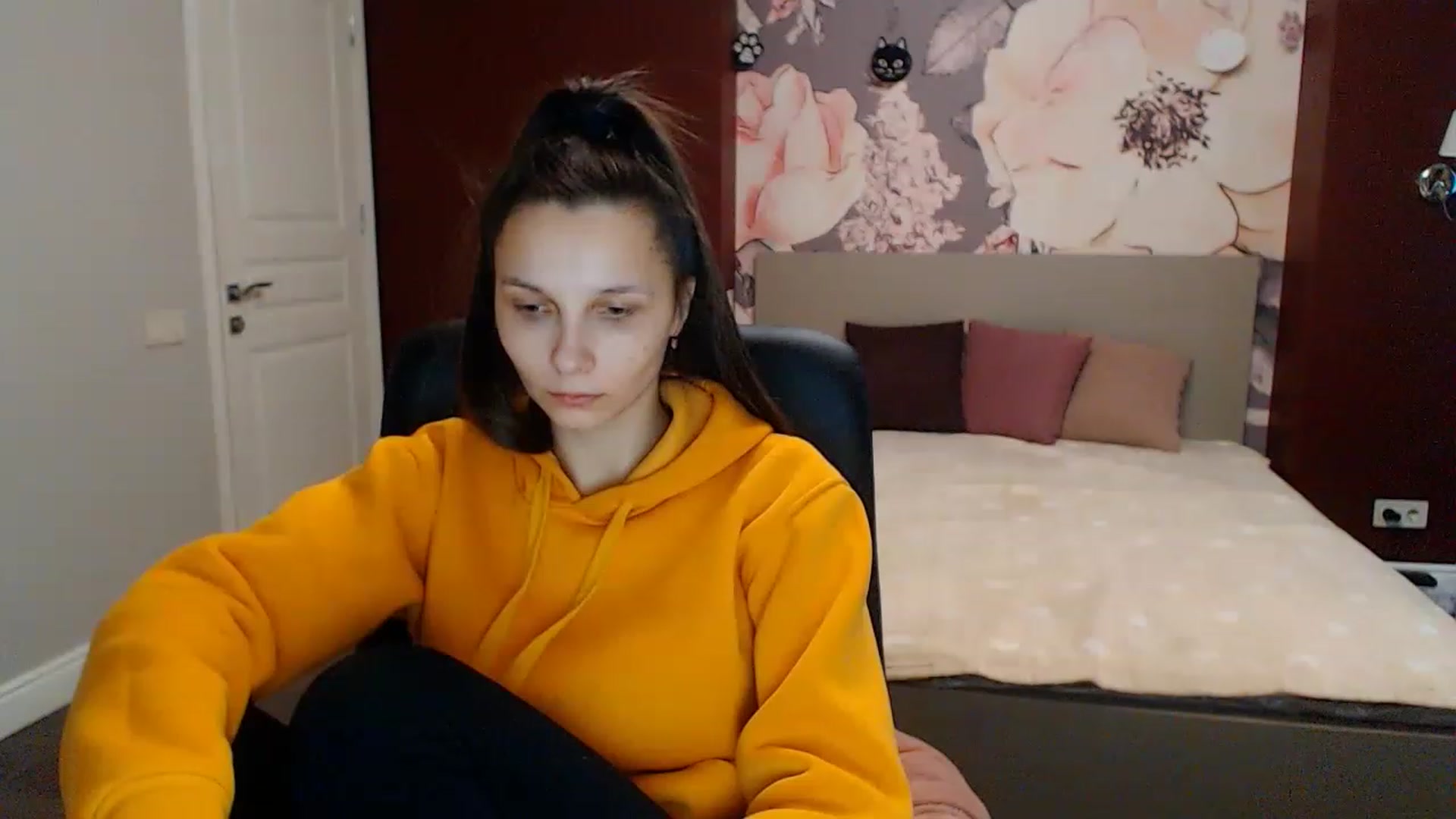 Gallery image thumbnail from Karina_Mils's myfreecams stream on, 01/27/2023, 11:33 image 12 of 20