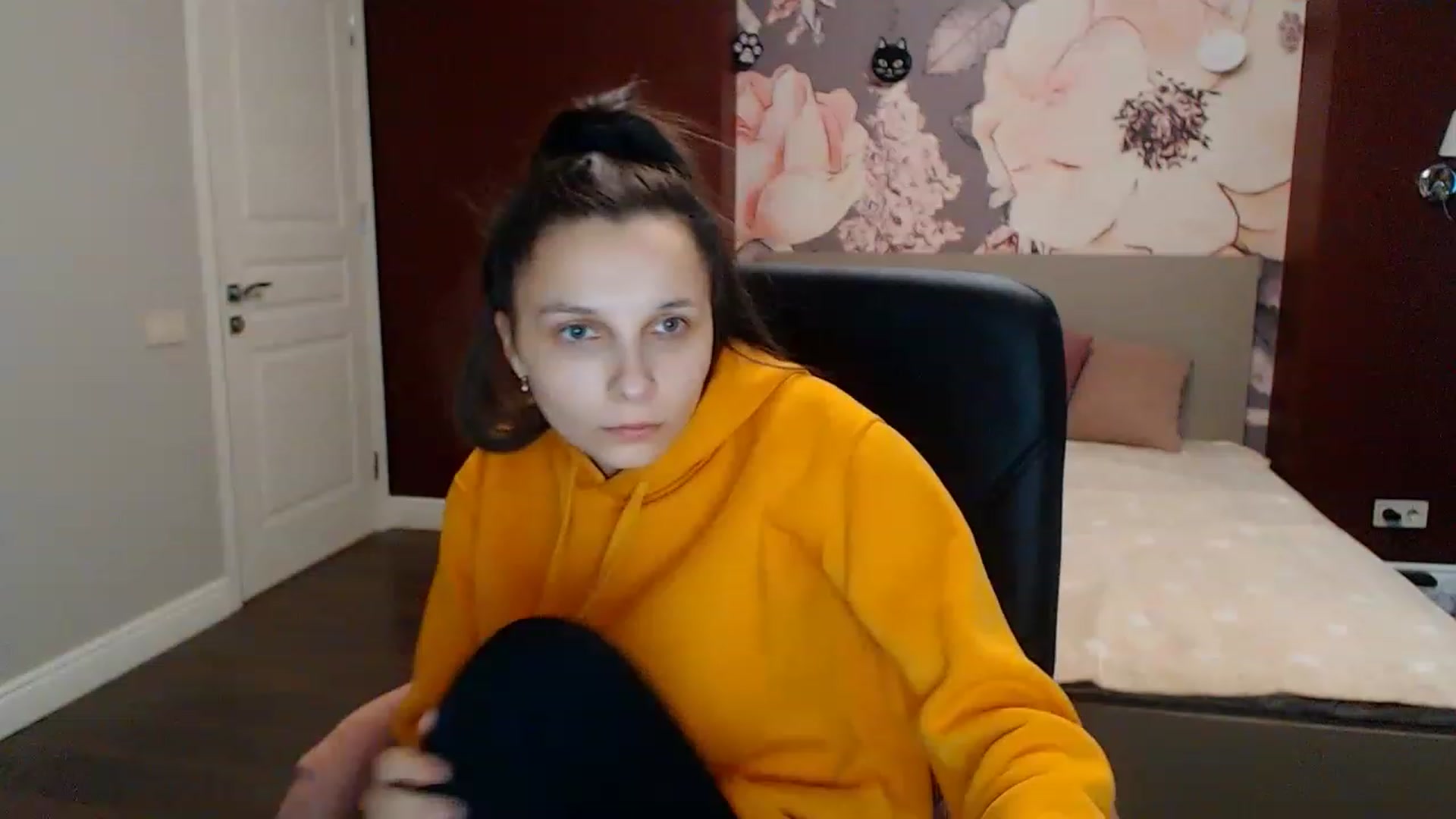 Gallery image thumbnail from Karina_Mils's myfreecams stream on, 01/27/2023, 11:33 image 11 of 20