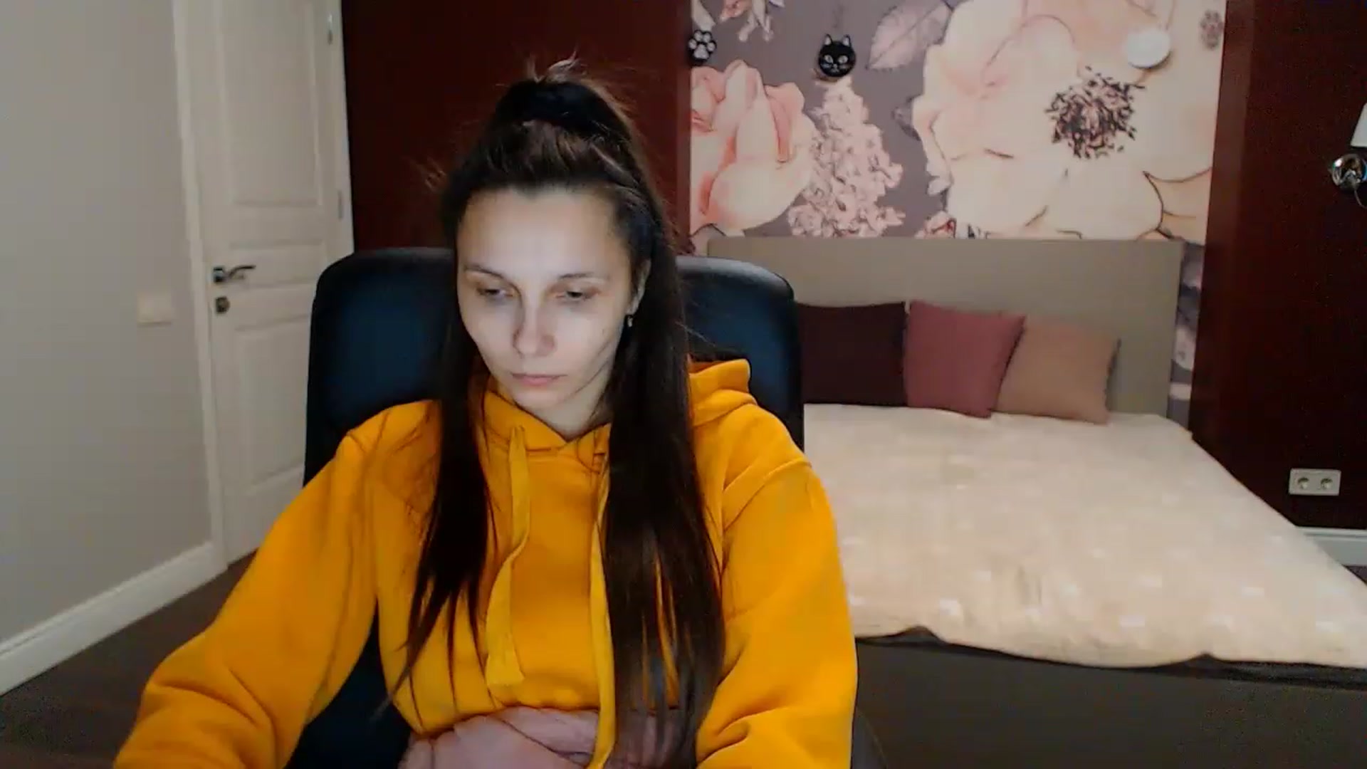 Gallery image thumbnail from Karina_Mils's myfreecams stream on, 01/27/2023, 13:06 image 20 of 20