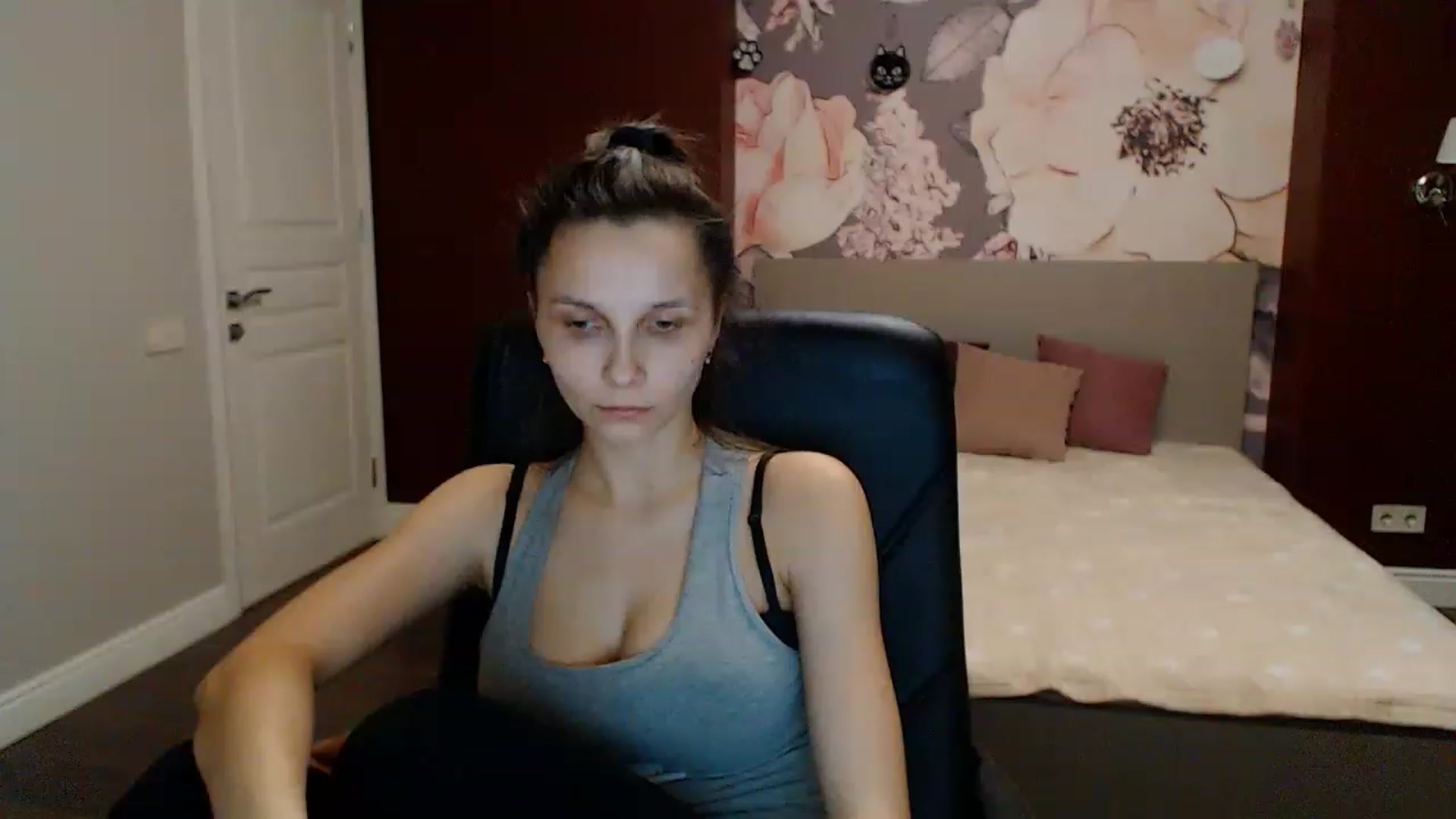 Gallery image thumbnail from Karina_Mils's myfreecams stream on, 01/27/2023, 17:55 image 20 of 20