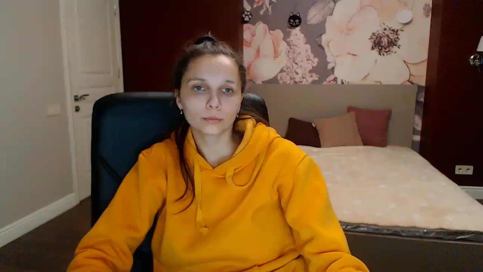 Gallery image thumbnail from Karina_Mils's myfreecams stream on, 01/28/2023, 14:57 image 15 of 20