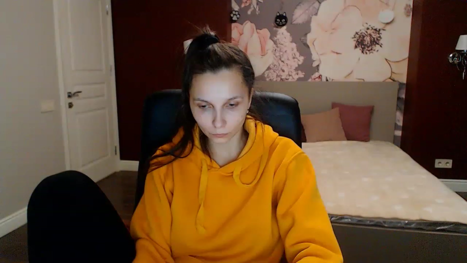 Gallery image thumbnail from Karina_Mils's myfreecams stream on, 01/28/2023, 14:57 image 11 of 20