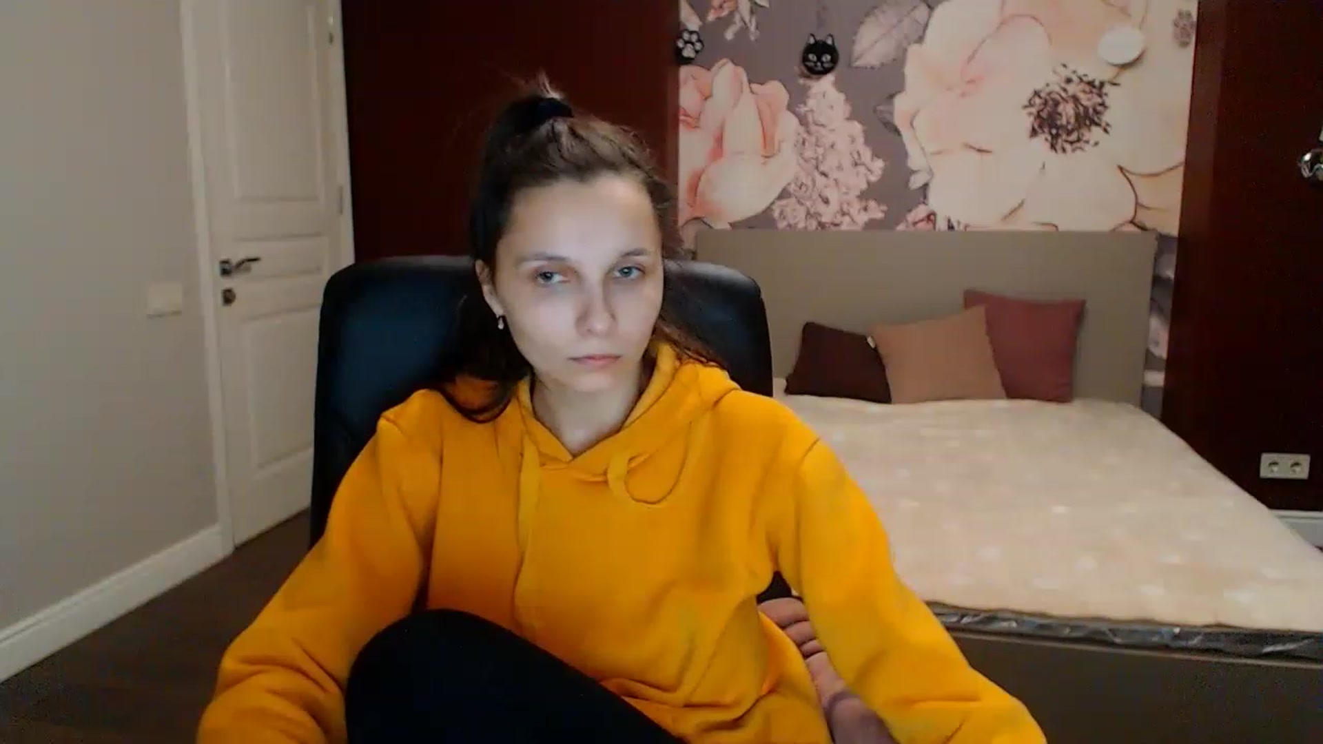 Gallery image thumbnail from Karina_Mils's myfreecams stream on, 01/28/2023, 14:57 image 6 of 20