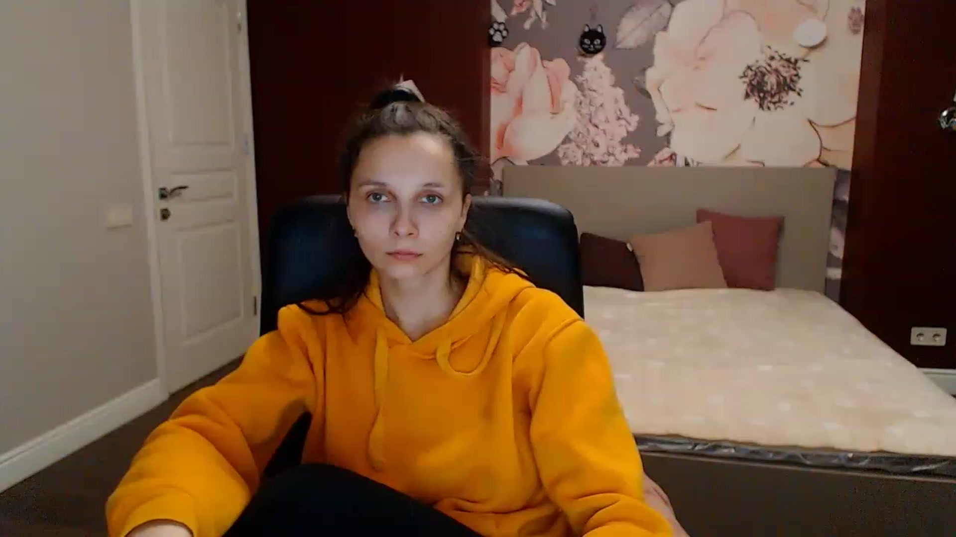 Gallery image thumbnail from Karina_Mils's myfreecams stream on, 01/28/2023, 14:57 image 8 of 20
