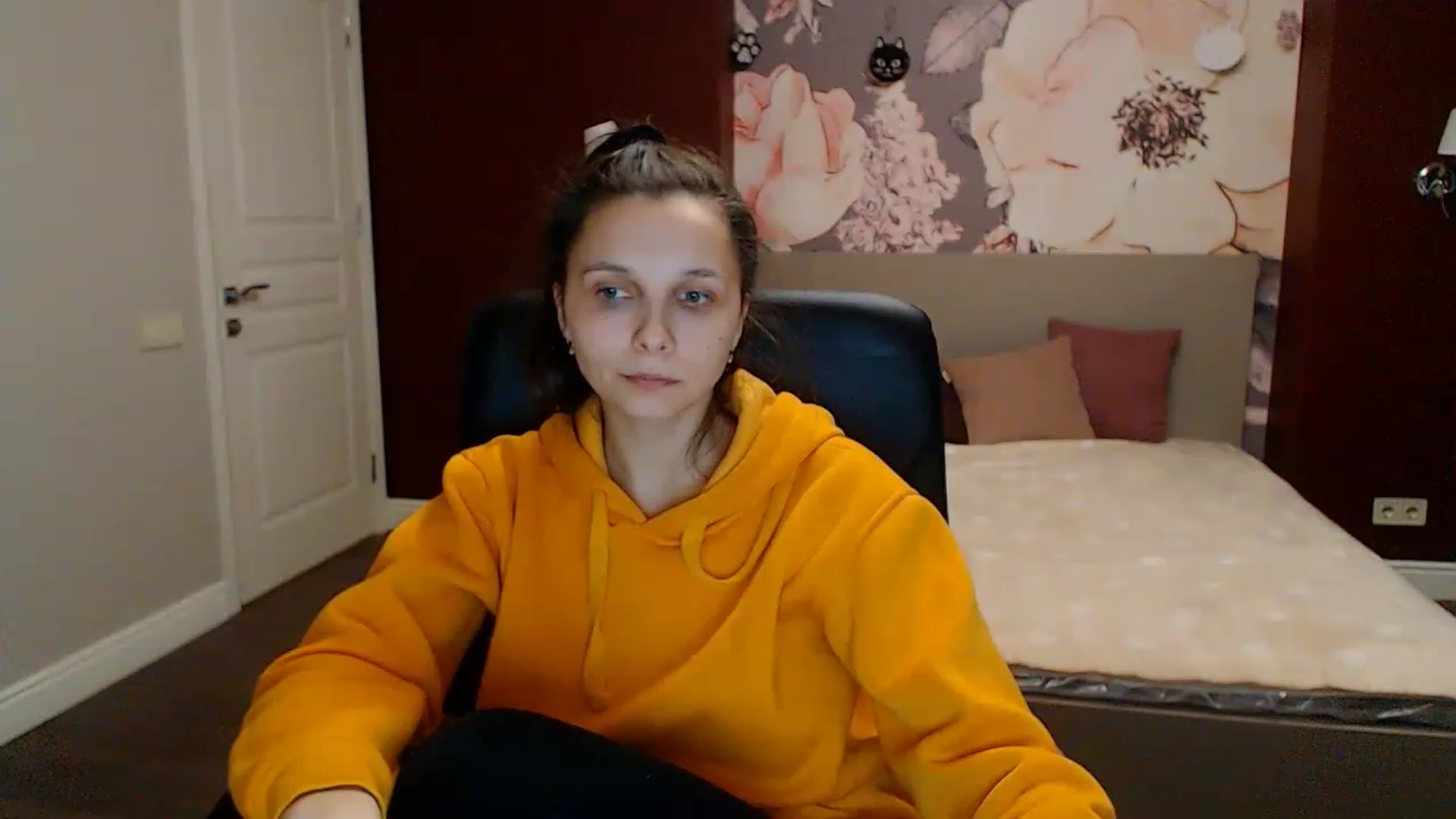 Gallery image thumbnail from Karina_Mils's myfreecams stream on, 01/28/2023, 14:57 image 19 of 20