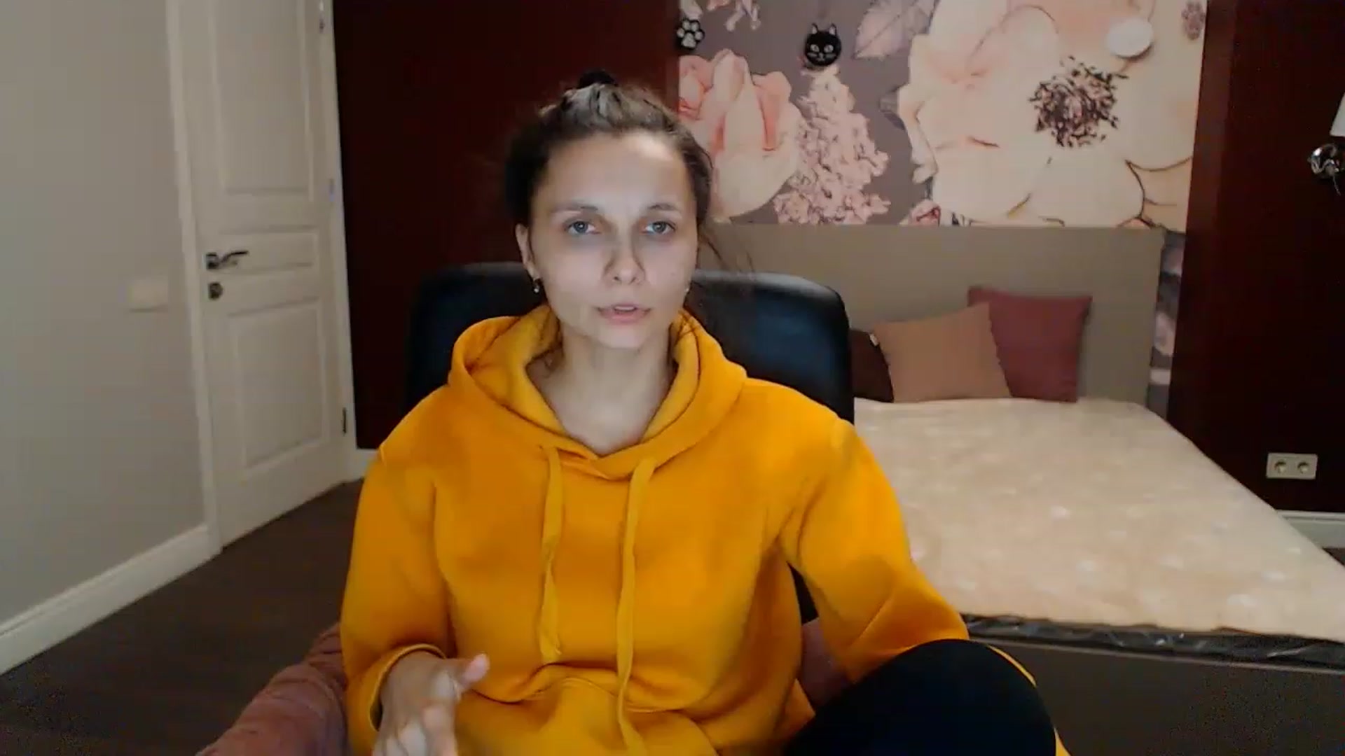 Gallery image thumbnail from Karina_Mils's myfreecams stream on, 01/28/2023, 16:06 image 10 of 20