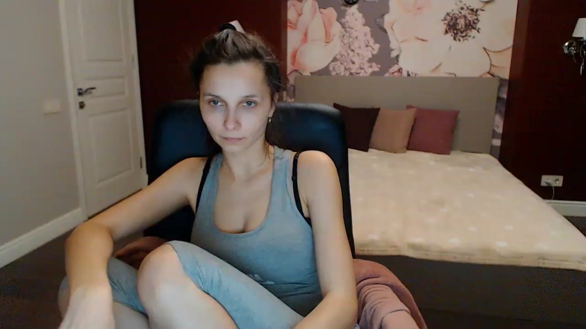 Gallery image thumbnail from Karina_Mils's myfreecams stream on, 01/28/2023, 17:47 image 2 of 20