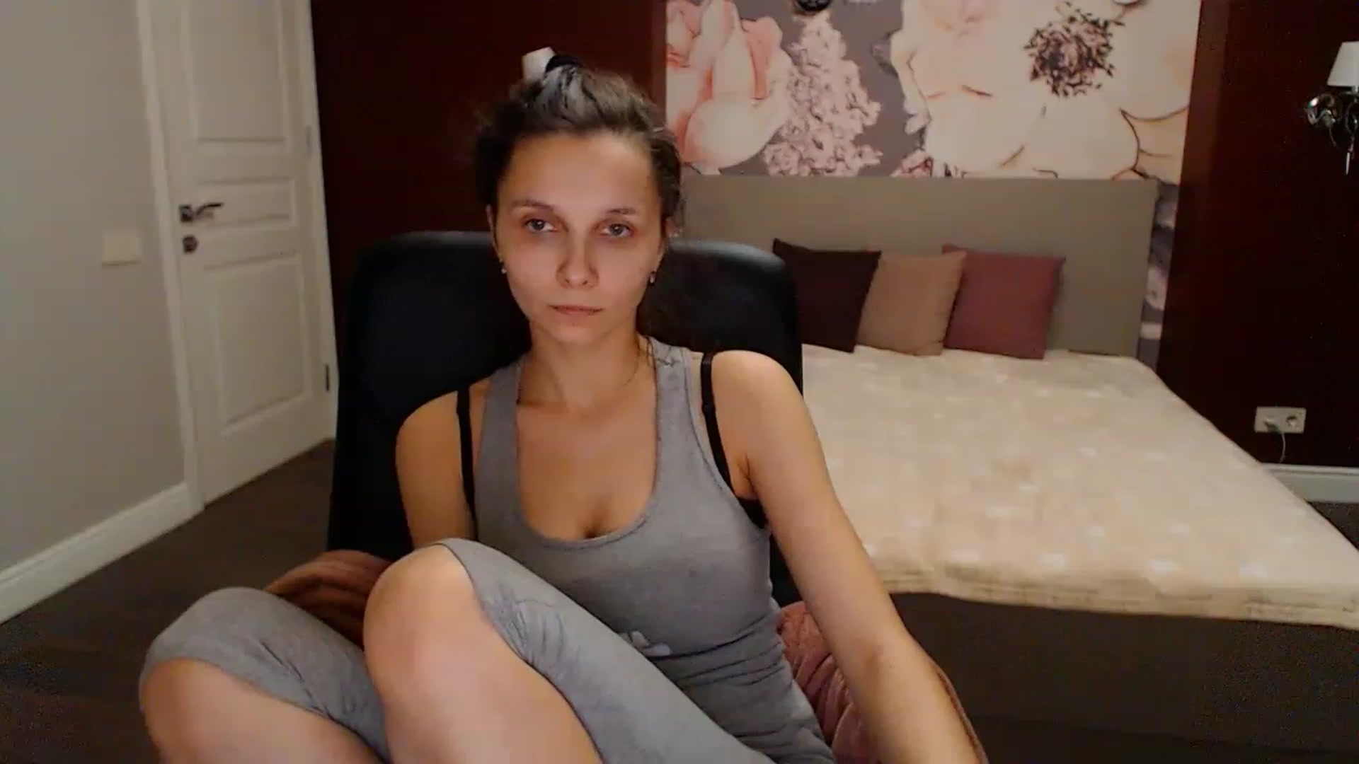 Gallery image thumbnail from Karina_Mils's myfreecams stream on, 01/28/2023, 17:47 image 1 of 20