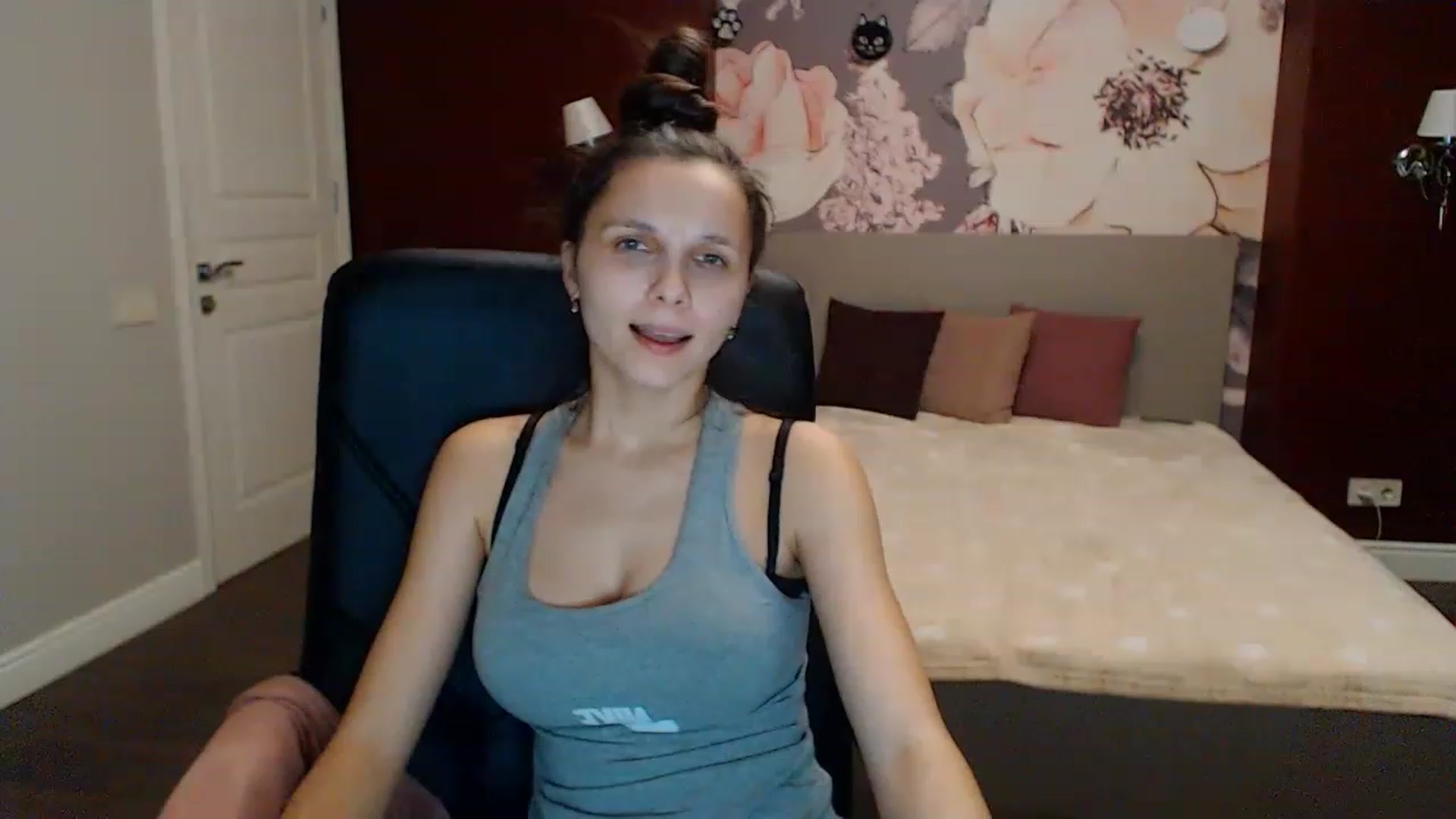 Gallery image thumbnail from Karina_Mils's myfreecams stream on, 01/28/2023, 17:47 image 20 of 20