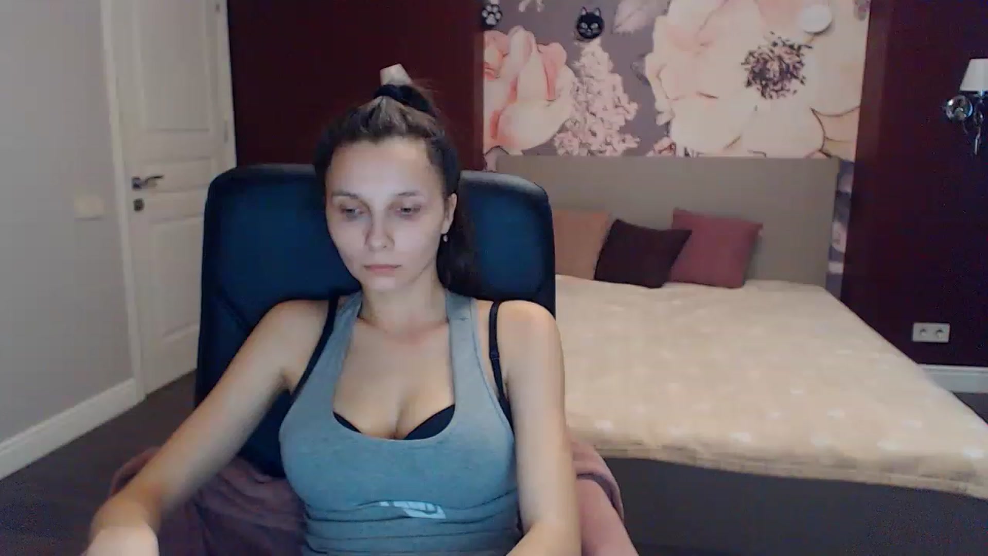 Gallery image thumbnail from Karina_Mils's myfreecams stream on, 01/29/2023, 13:05 image 20 of 20