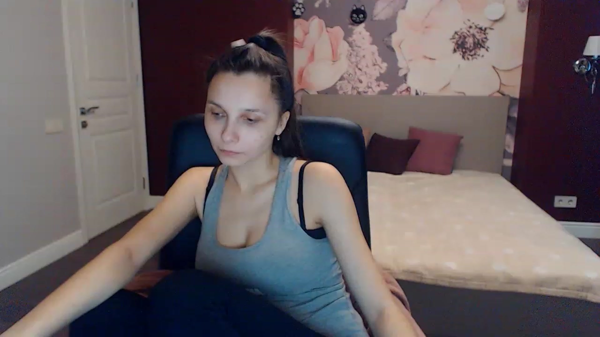 Gallery image thumbnail from Karina_Mils's myfreecams stream on, 01/29/2023, 13:05 image 2 of 20