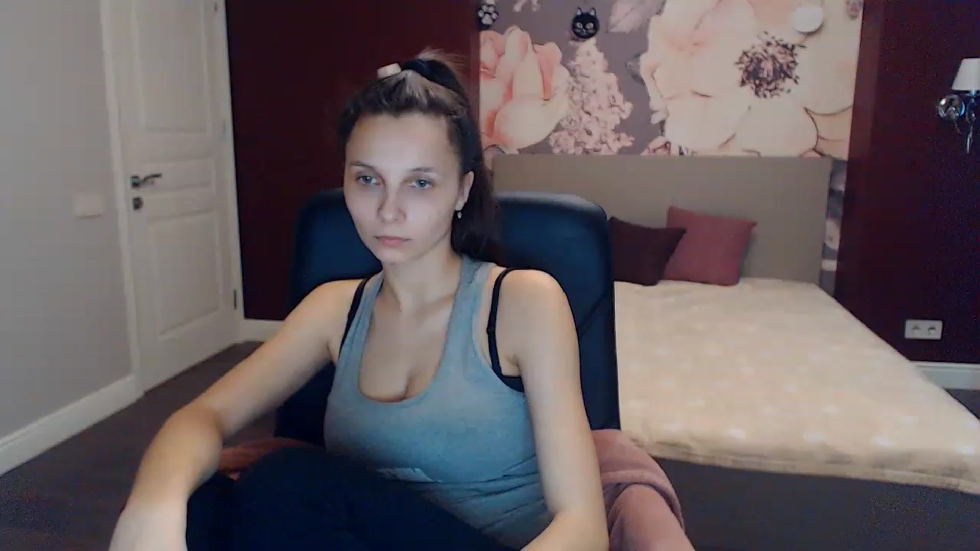Gallery image thumbnail from Karina_Mils's myfreecams stream on, 01/29/2023, 13:05 image 15 of 20