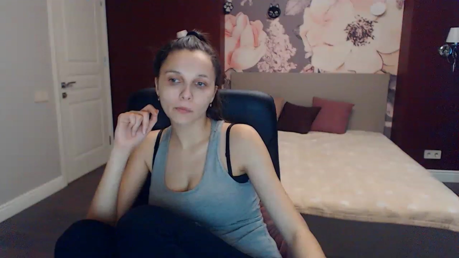 Gallery image thumbnail from Karina_Mils's myfreecams stream on, 01/29/2023, 13:05 image 1 of 20