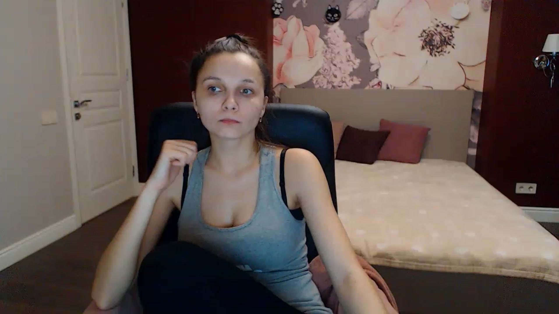 Gallery image thumbnail from Karina_Mils's myfreecams stream on, 01/29/2023, 13:41 image 3 of 20